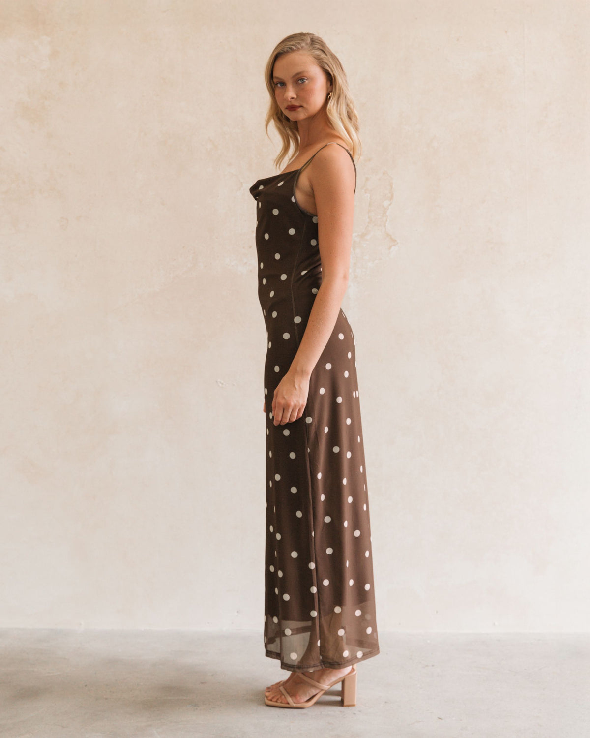 WHITE CLOSET / JOY MESH MAXI DRESS / TFE10434-1