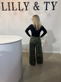 BY FRANKIE / CAMO WITH LEOPARD DETAIL PANTS / 794-1