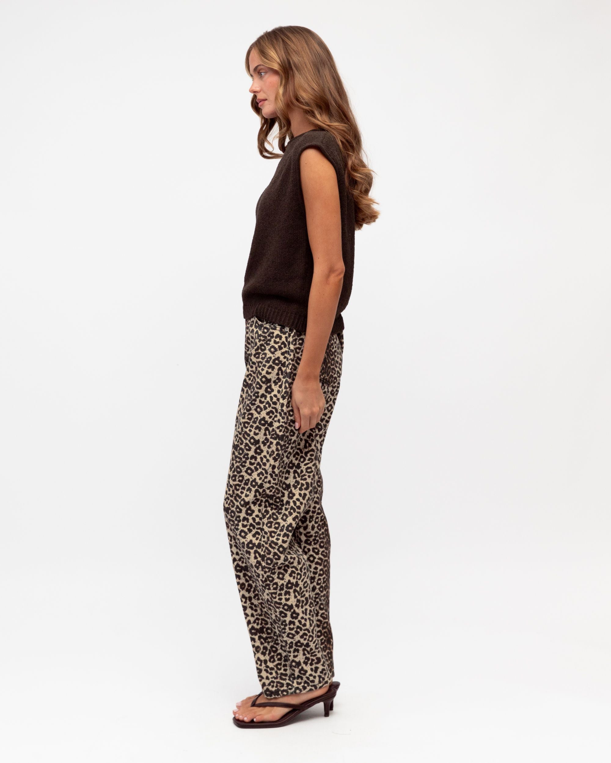 EBBY & I / LEOPARD BARREL JEANS / VV11825-1