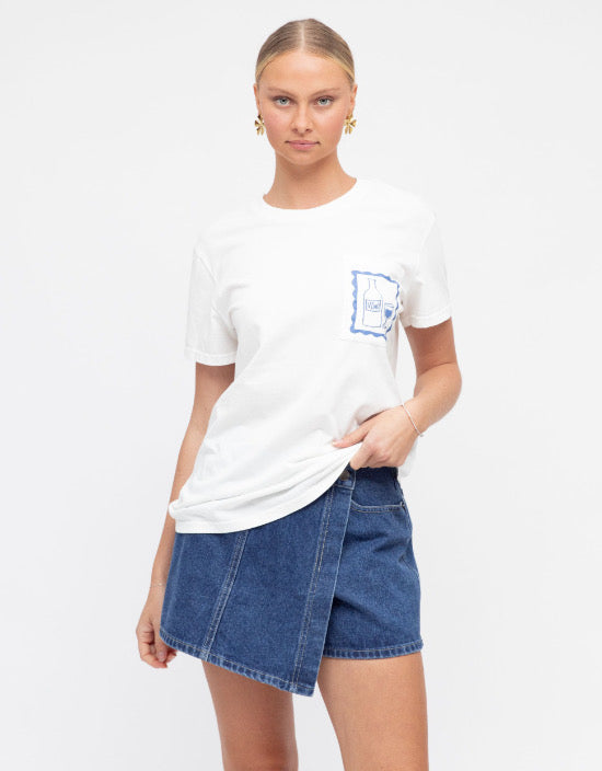 Vino Tee