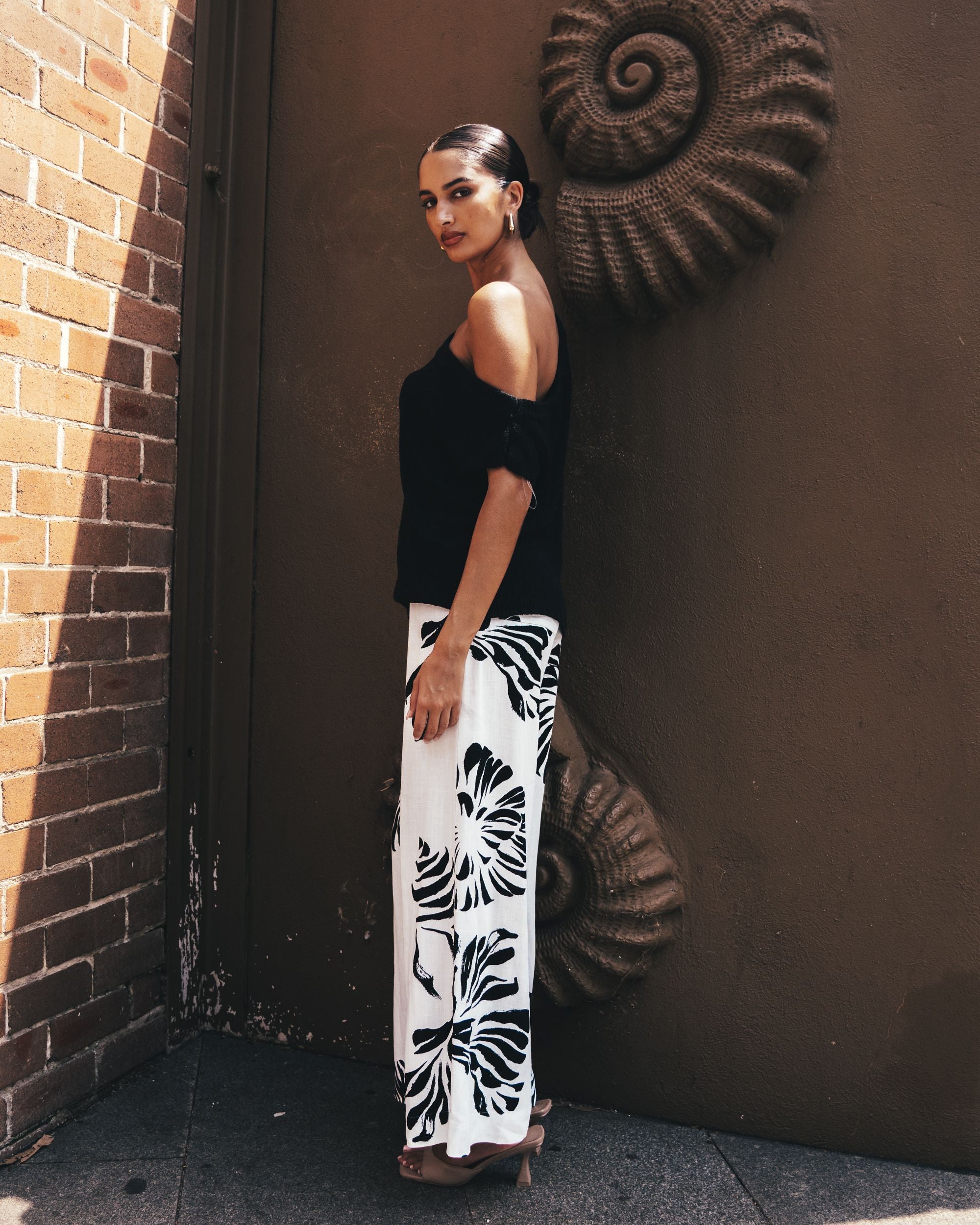 WHITE CLOSET / MIRAE PANT