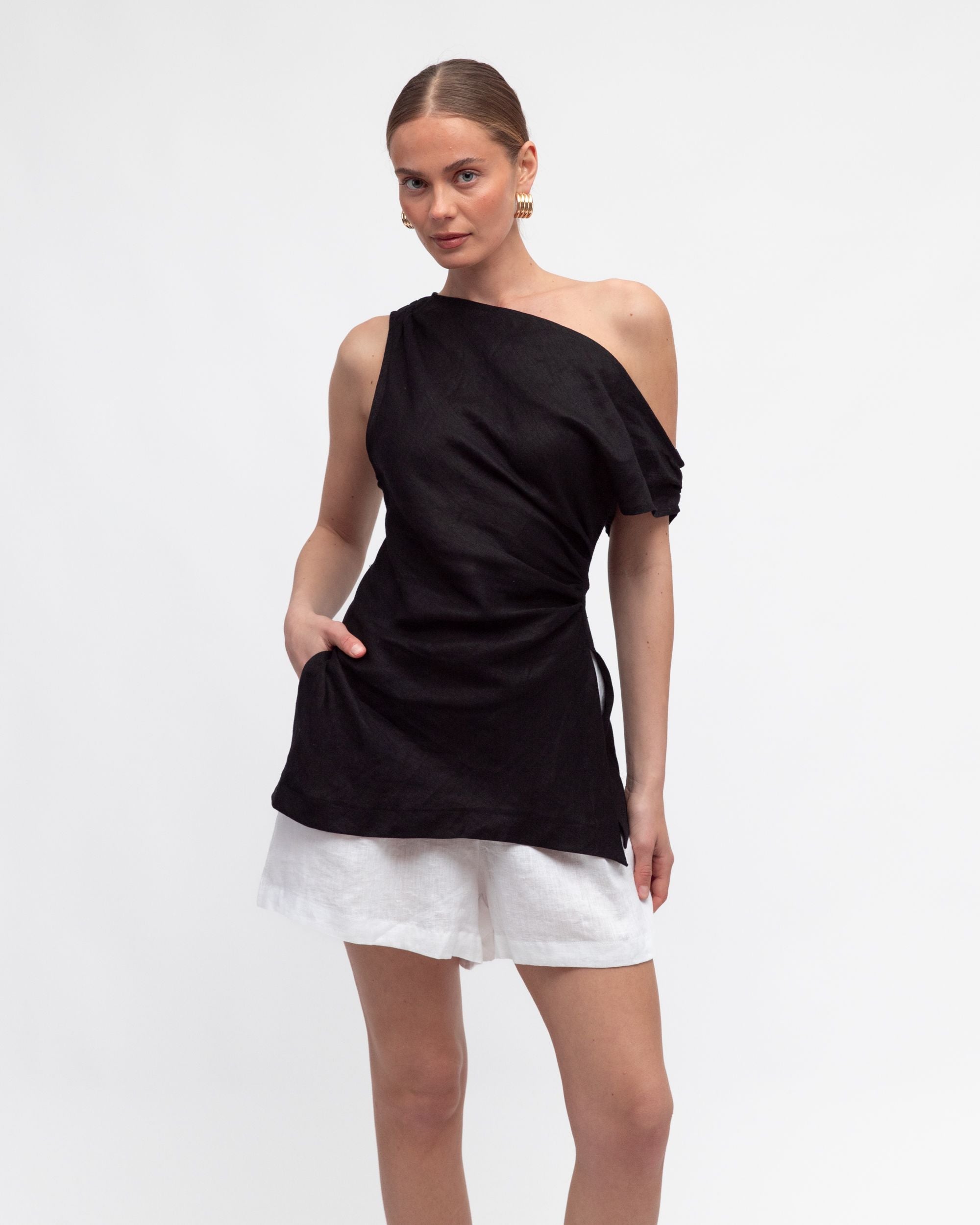 WHITE CLOSET / CYNTHIA OFF SHOULDER TOP / TFL11064