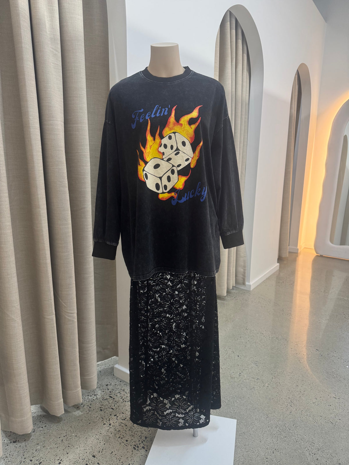 BY FRANKIE/ FEELING LUCKY / LACE SKIRT / 637-1