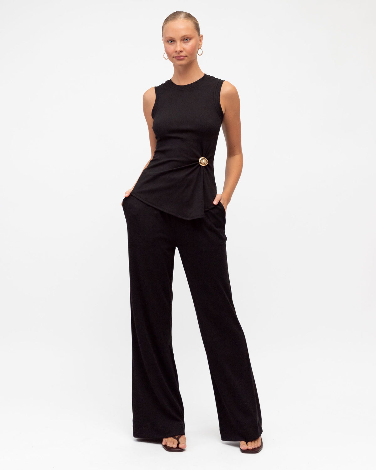 WHITE CLOSET / RIB TANK BLACK / TF11569