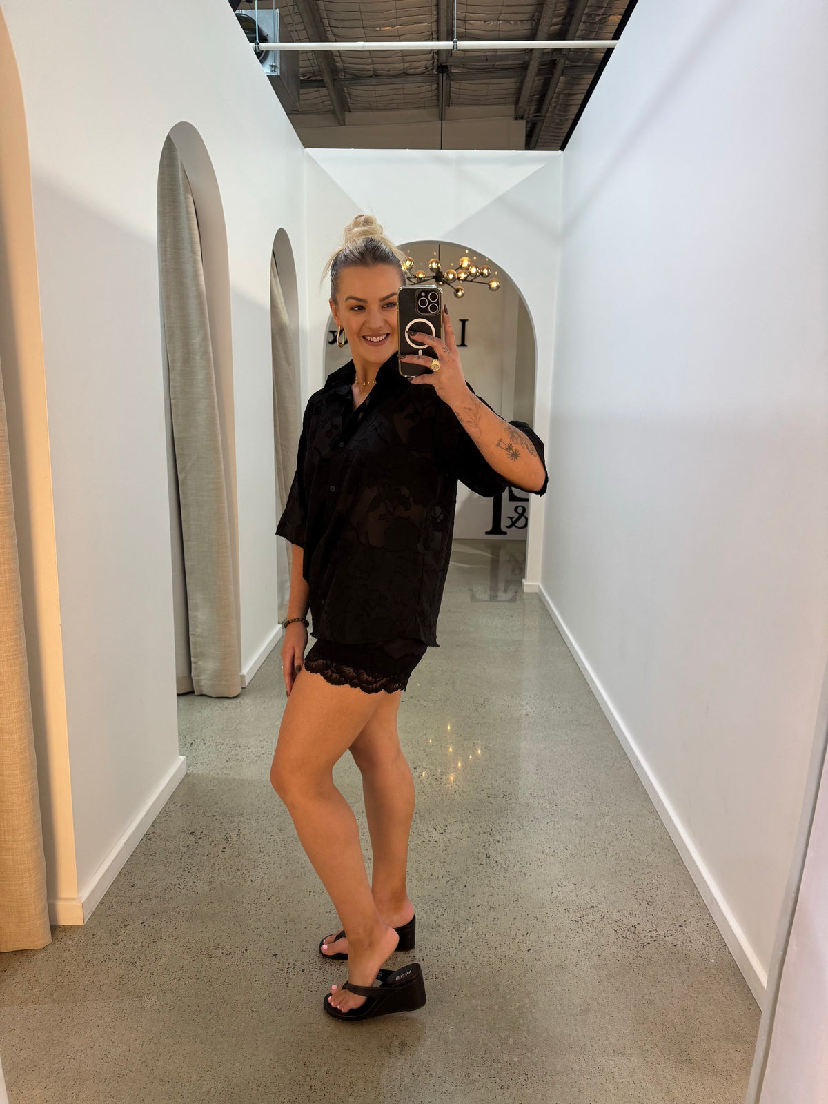 BY FRANKIE / BLACK LACE CUPRO SHORT / 579-1