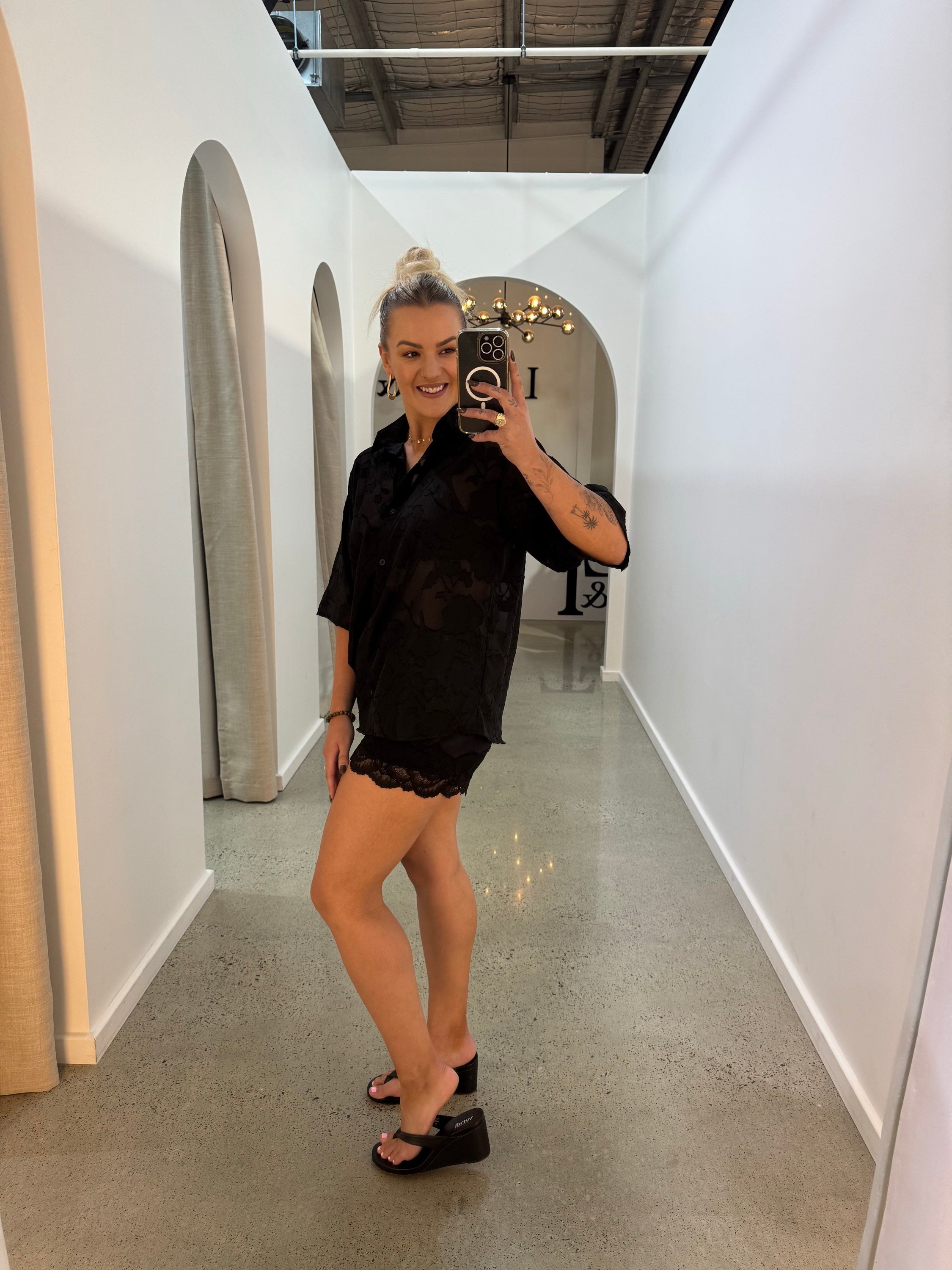 BY FRANKIE / BLACK LACE CUPRO SHORT / 579-1