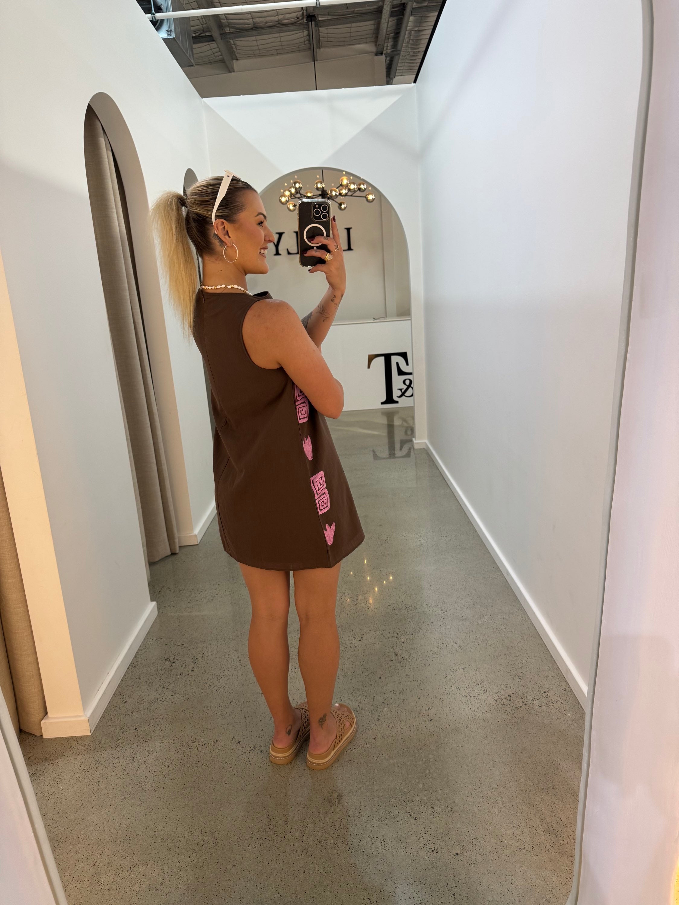 BY FRANKIE / CHOC SIDE PANEL SHIFT DRESS / 144-10
