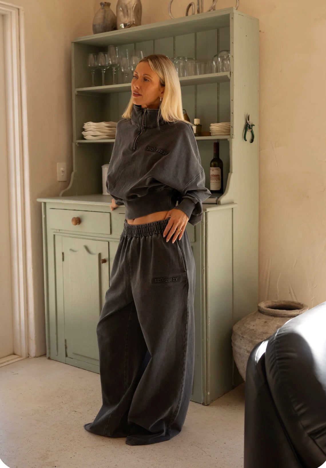 SŚAINT / ACID WASH CROP JACKET / CHARCOAL