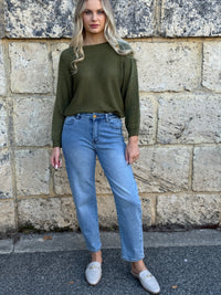 COUNTRY DENIM /  MID BARREL JEANS / LIGHT / CGJ1826