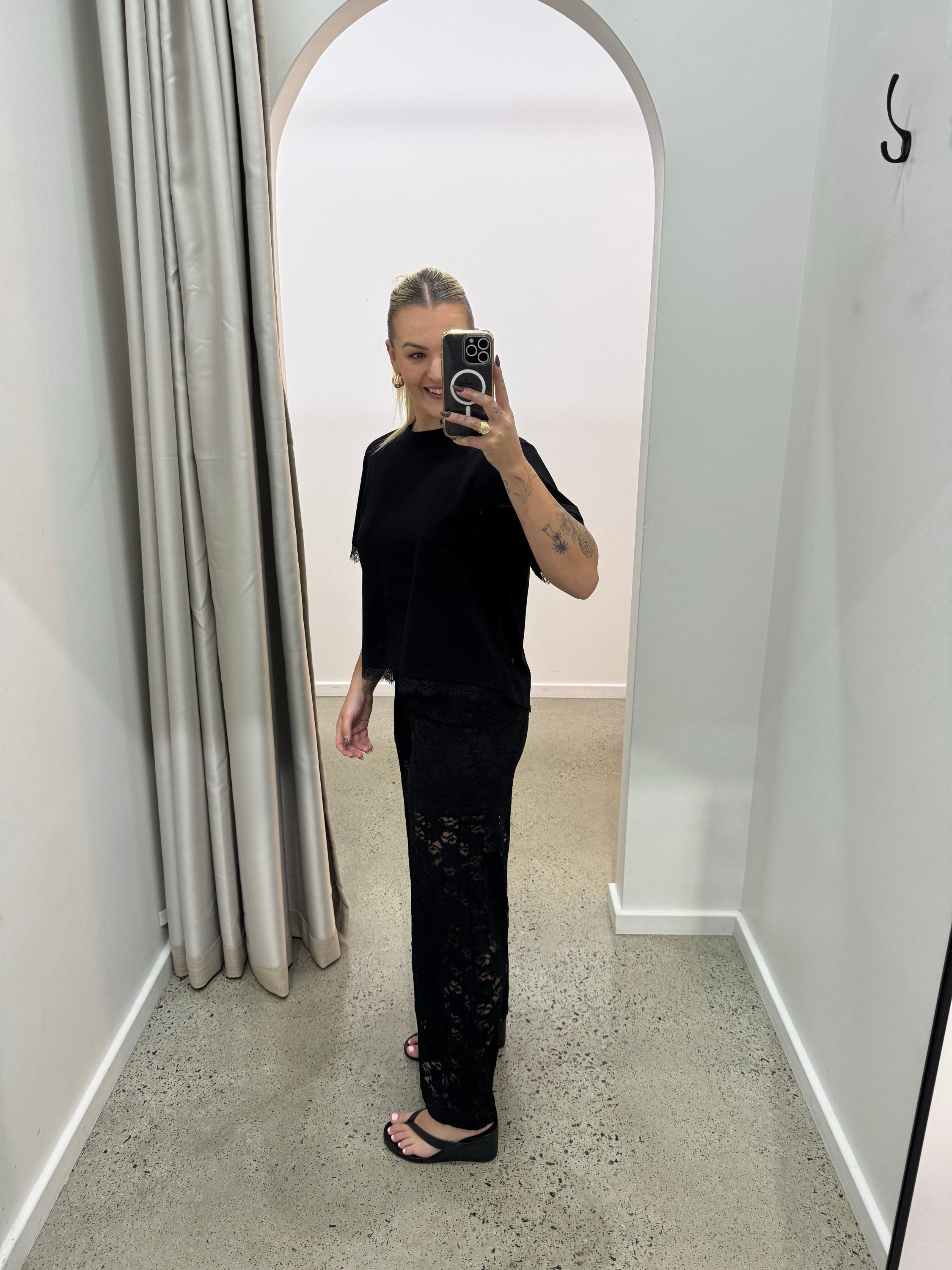 BY FRANKIE / BLACK OPEN BACK LACE TEE / 202601-1