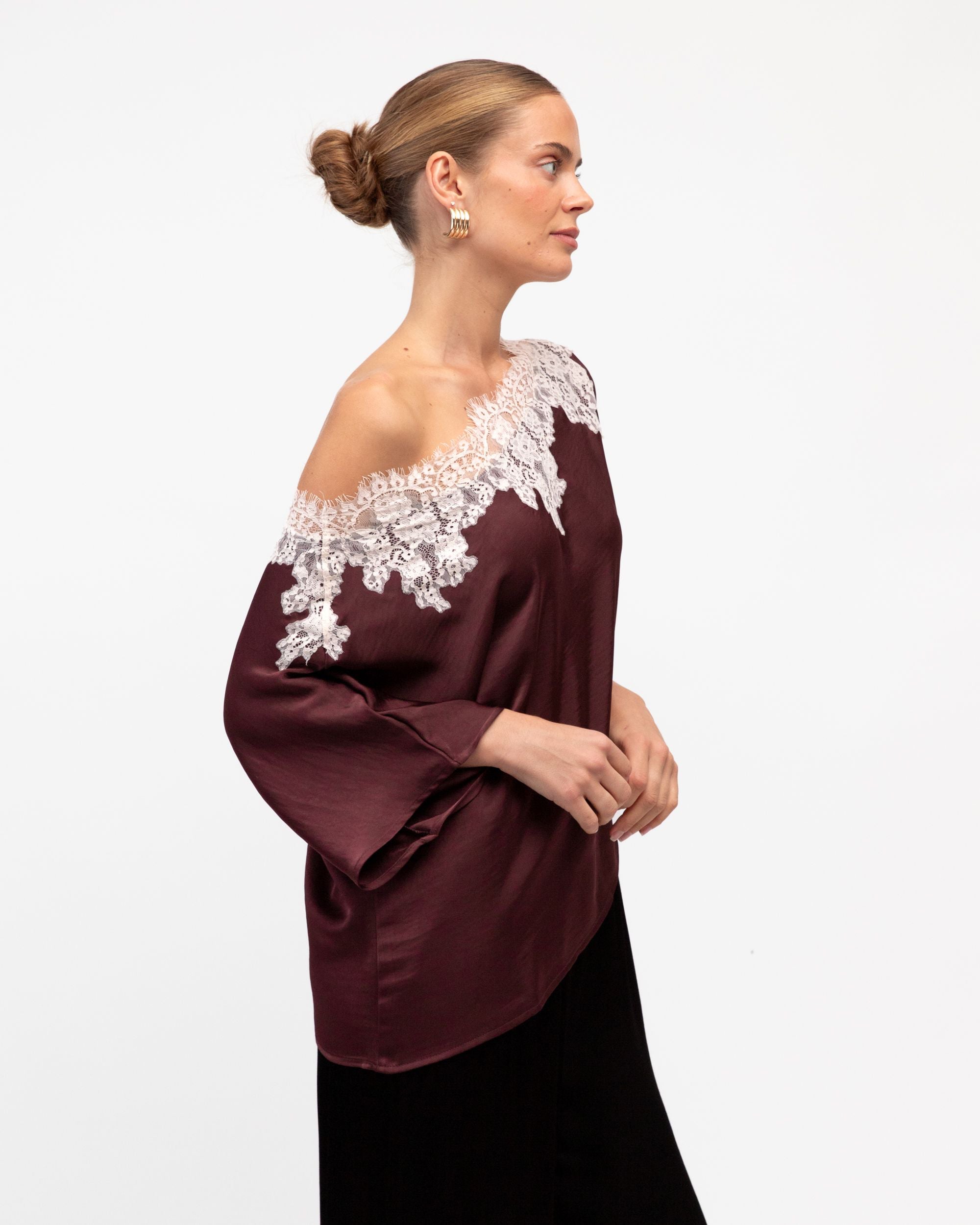 WHITE CLOSET / LIBERTY LACE SATIN TOP / WINE / TF11809