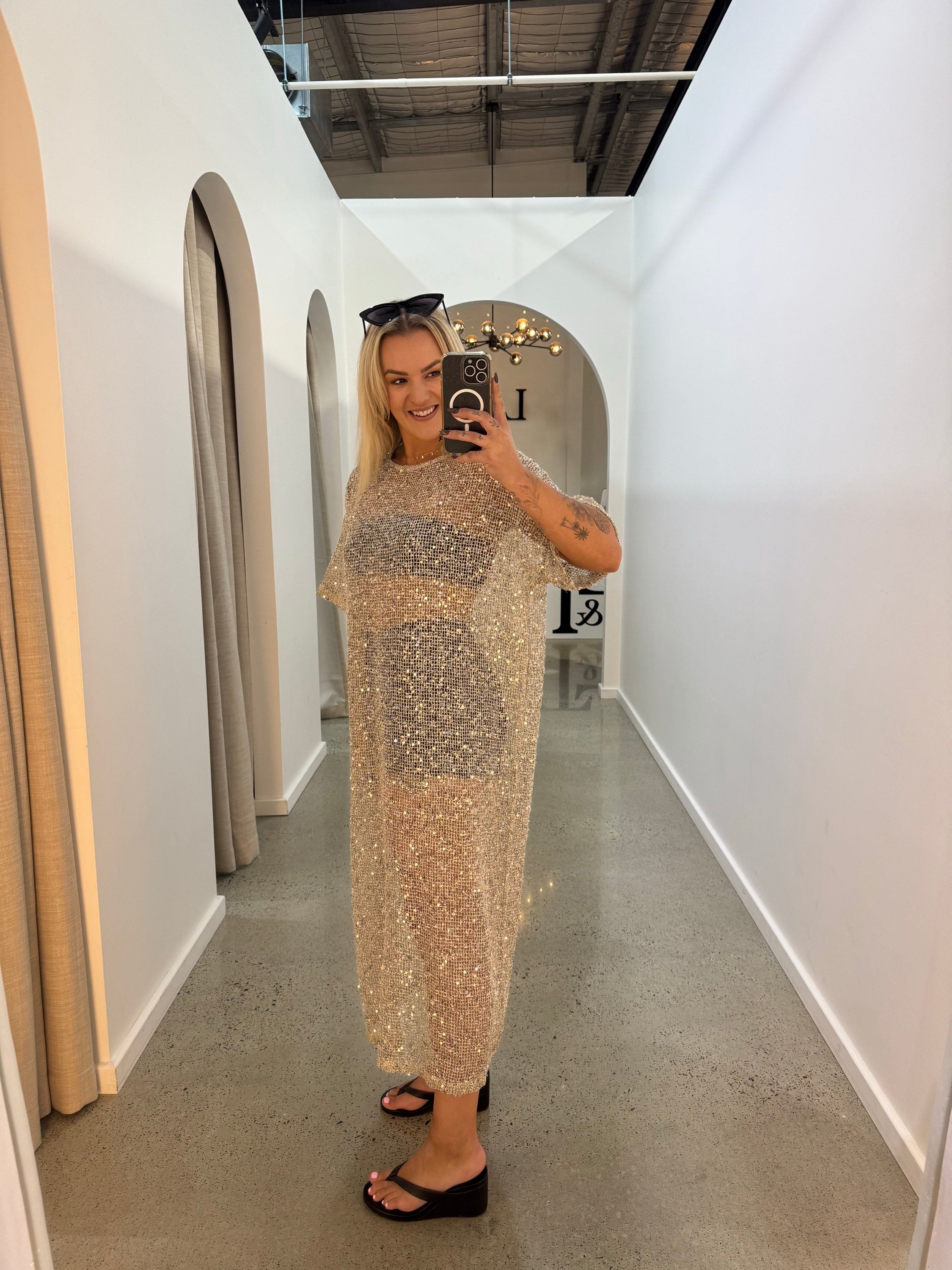 BY FRANKIE / BEIGE SEQUINS DRESS / 699-2