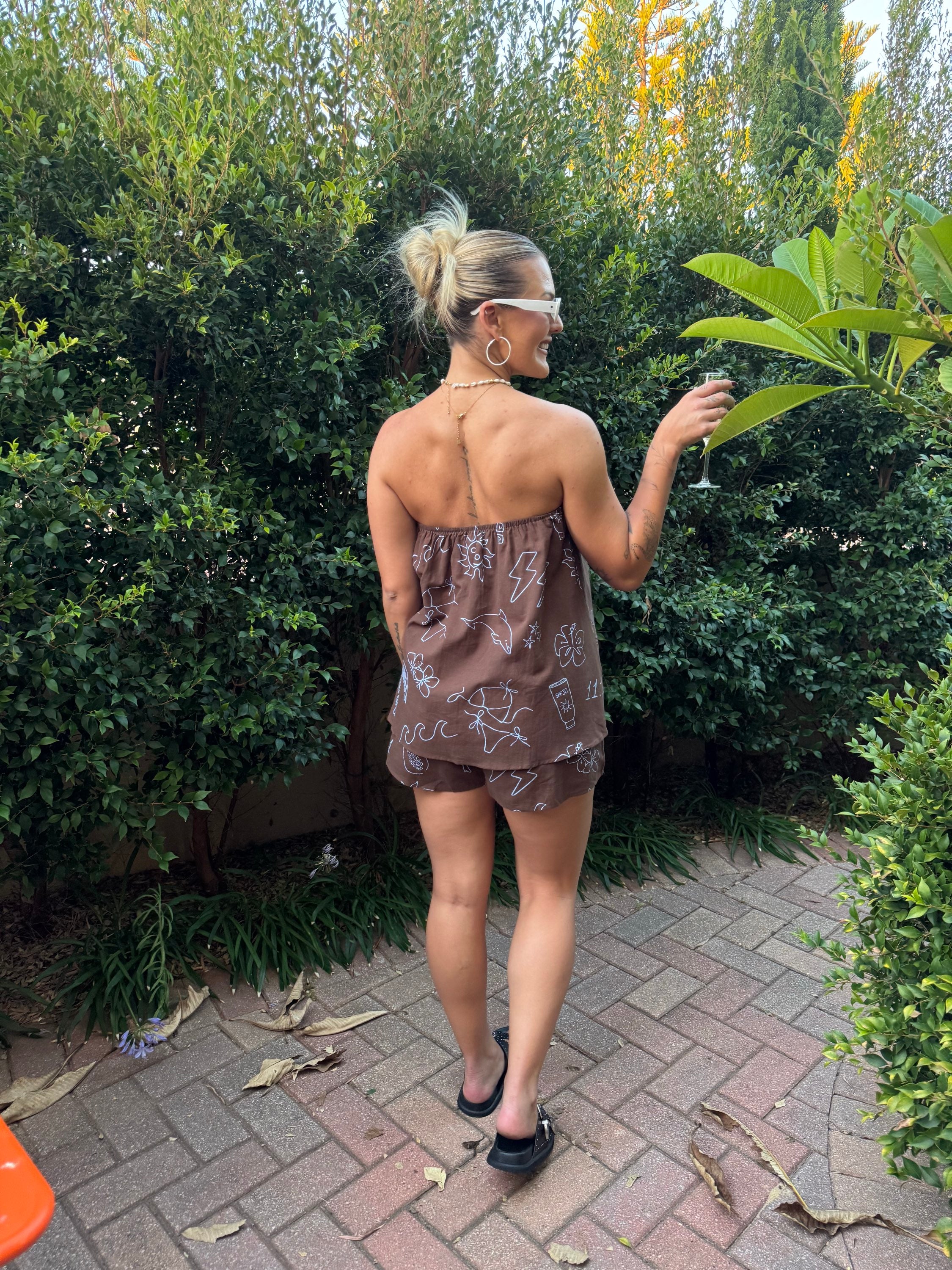 BY FRANKIE / ANGEL NUMBERS SHORTS BROWN / 739-23
