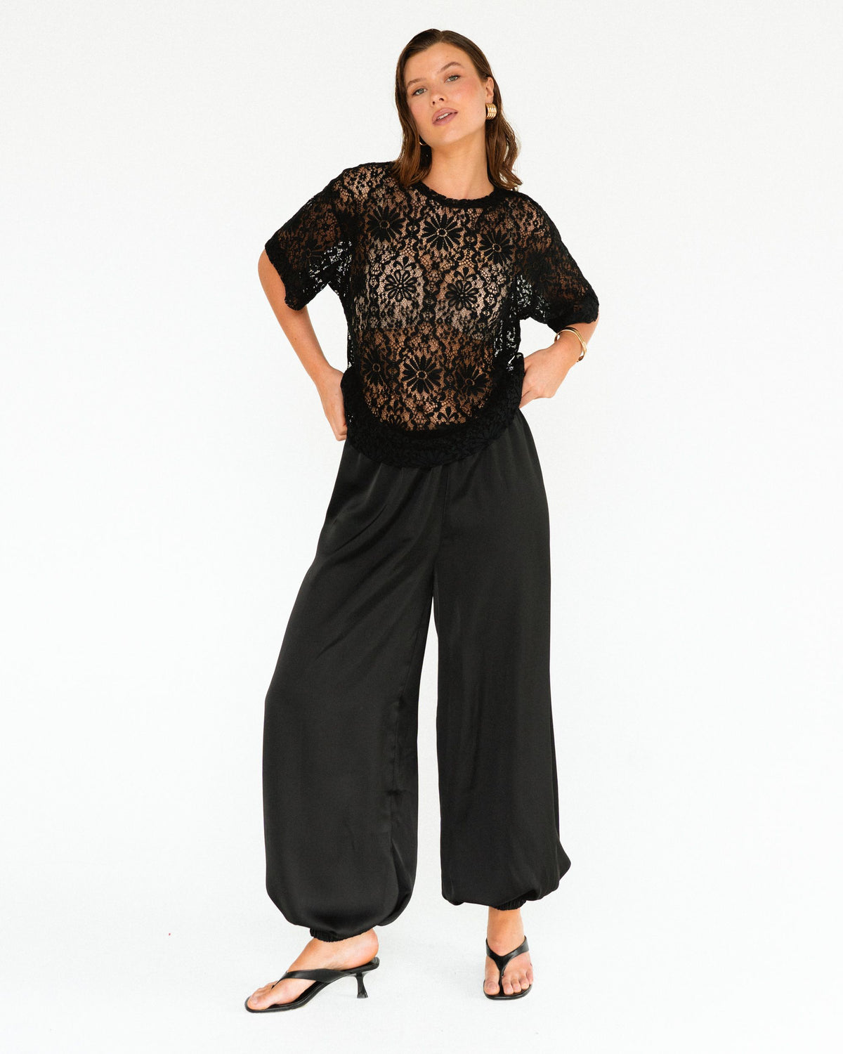 WHITE CLOSET / ALI BALLON BLACK PANTS / TF11639