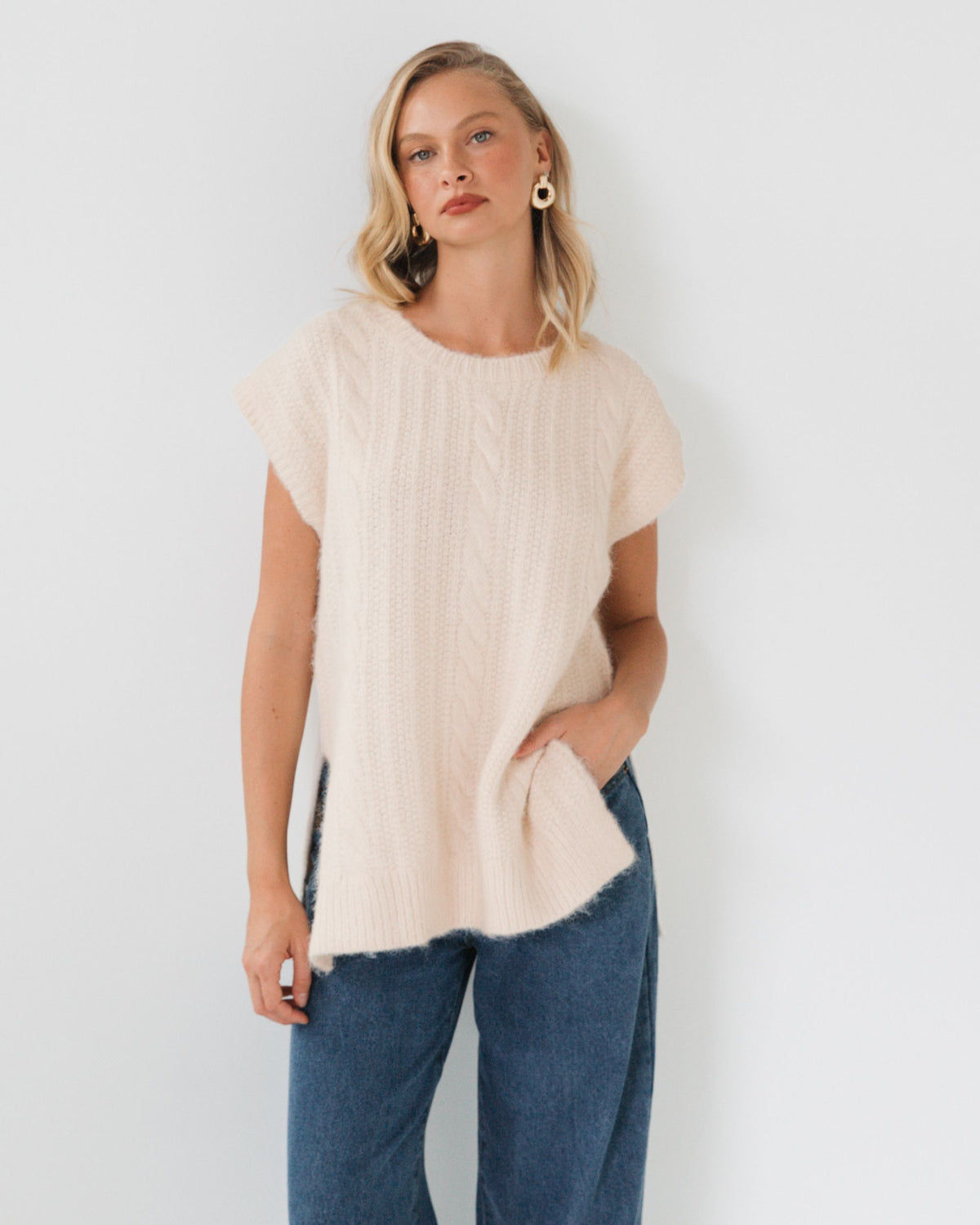 WHITE CLOSET / LIXUE KNIT TOP / CREAM / TF11622