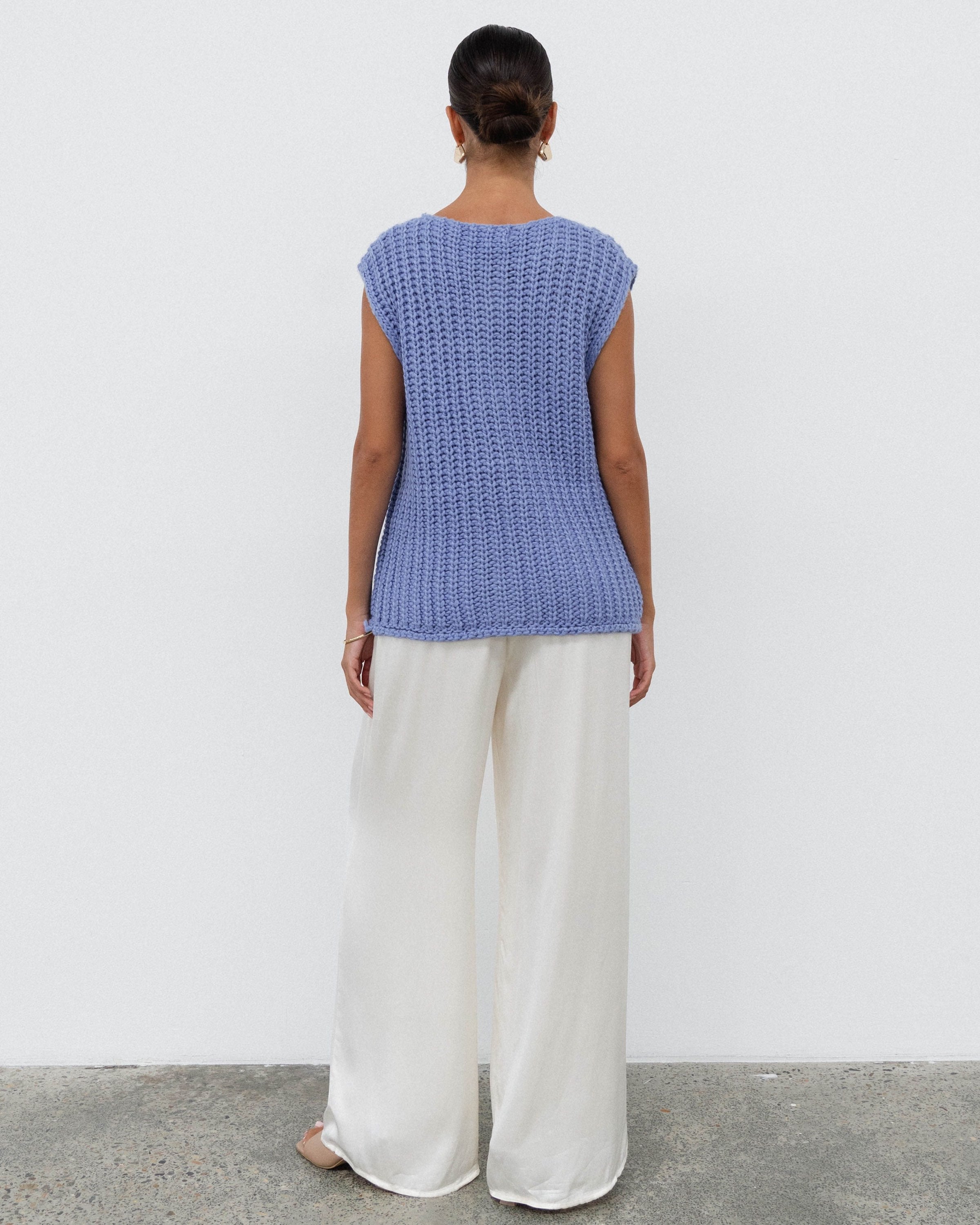 WHITE CLOSET / DELPHIN / CARDIGAN BLUE / TF10354