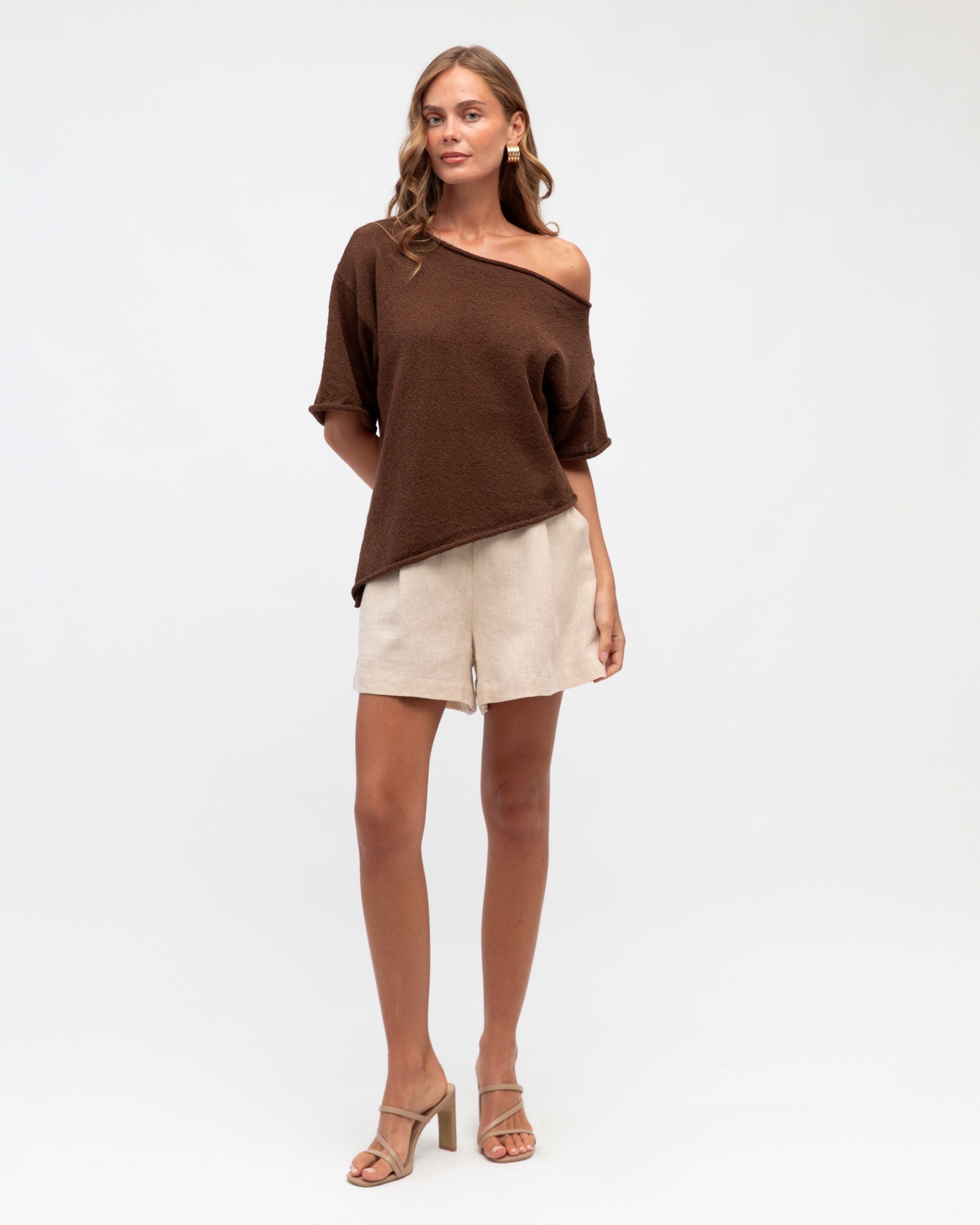 WHITE CLOSET / ASY BOUCLE KNIT TOP / CHOCOLATE / TF10964