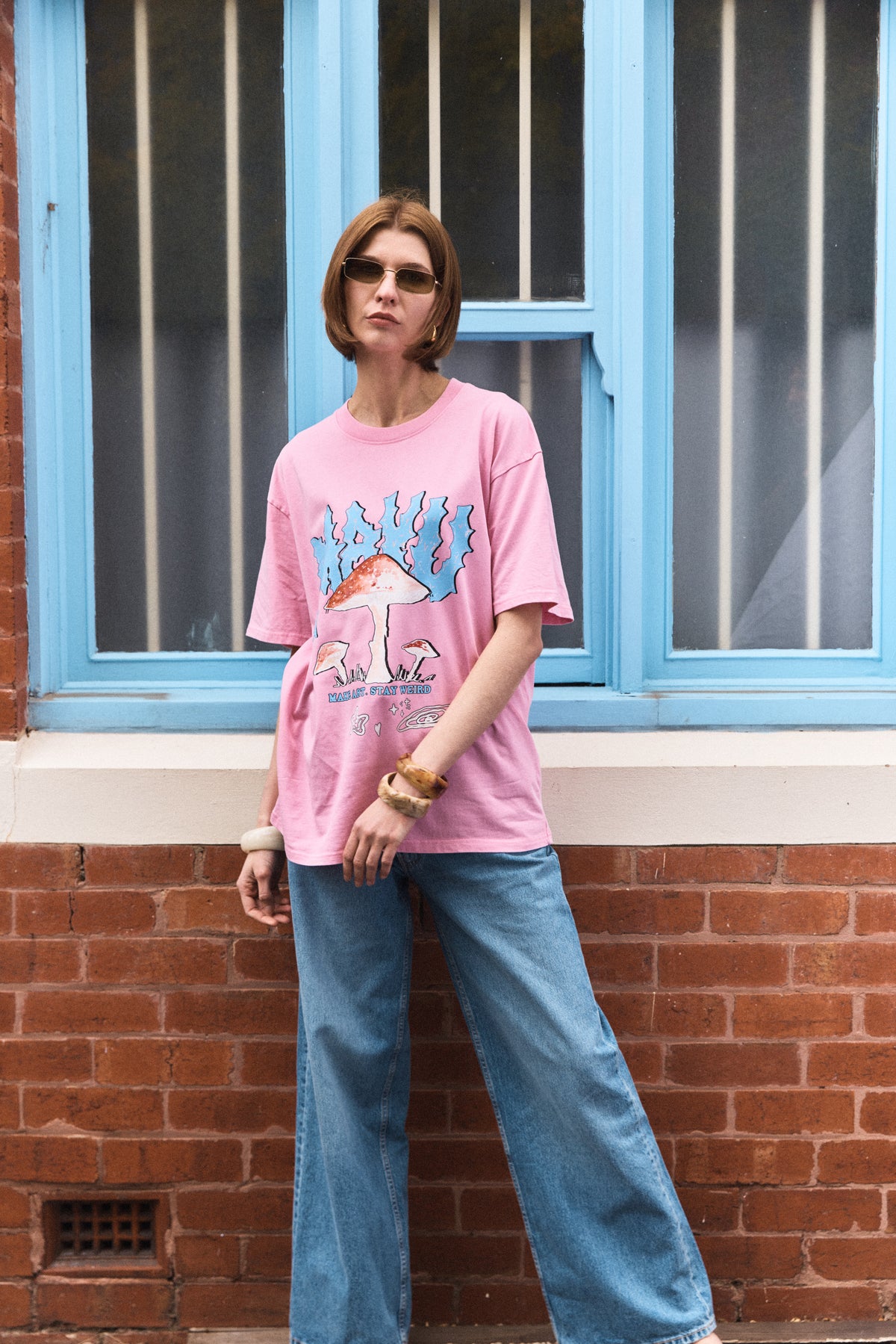 MAKU / STAY WEIRD TEE