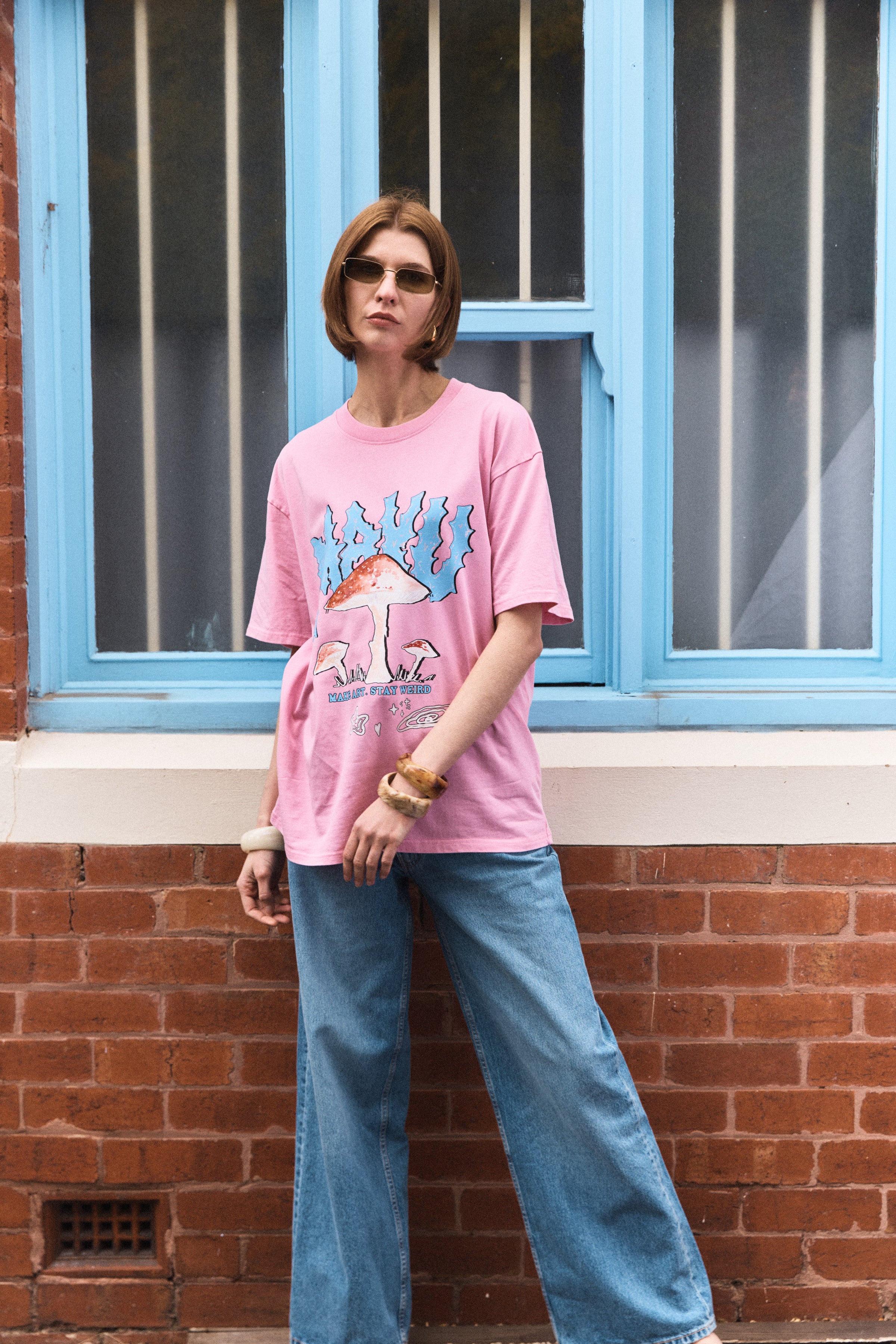 MAKU / STAY WEIRD TEE