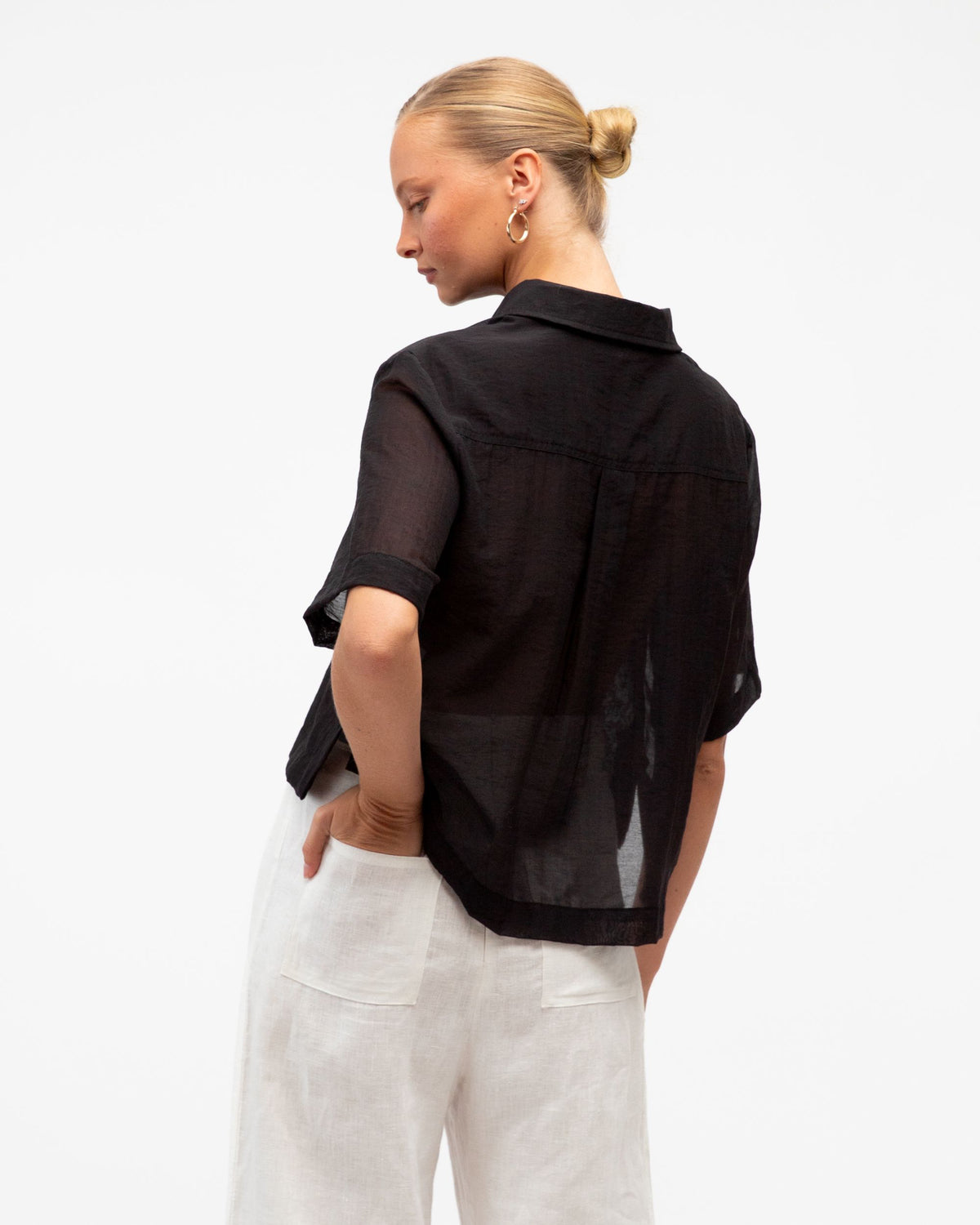 WHITE CLOSET / BLACK SHEER SHIRT / TF11530