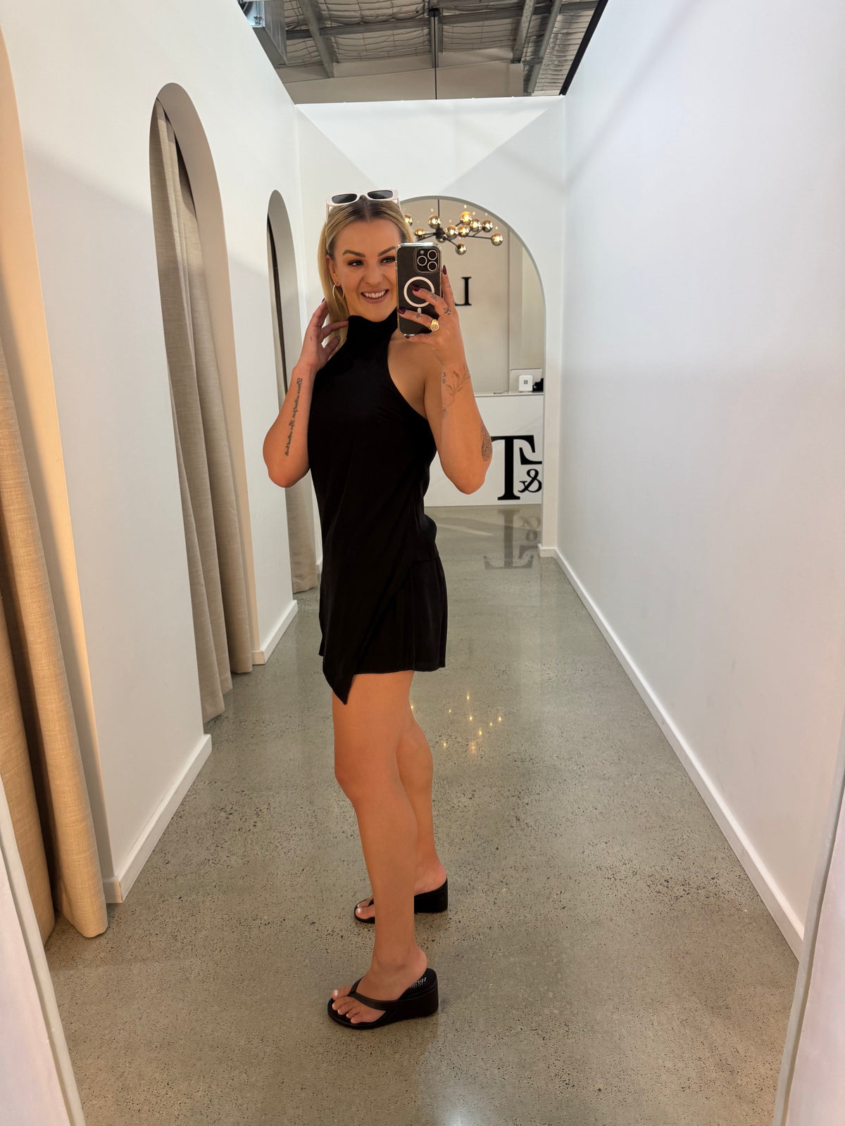 BY FRANKIE / BLACK SHEER TOP / 580-1