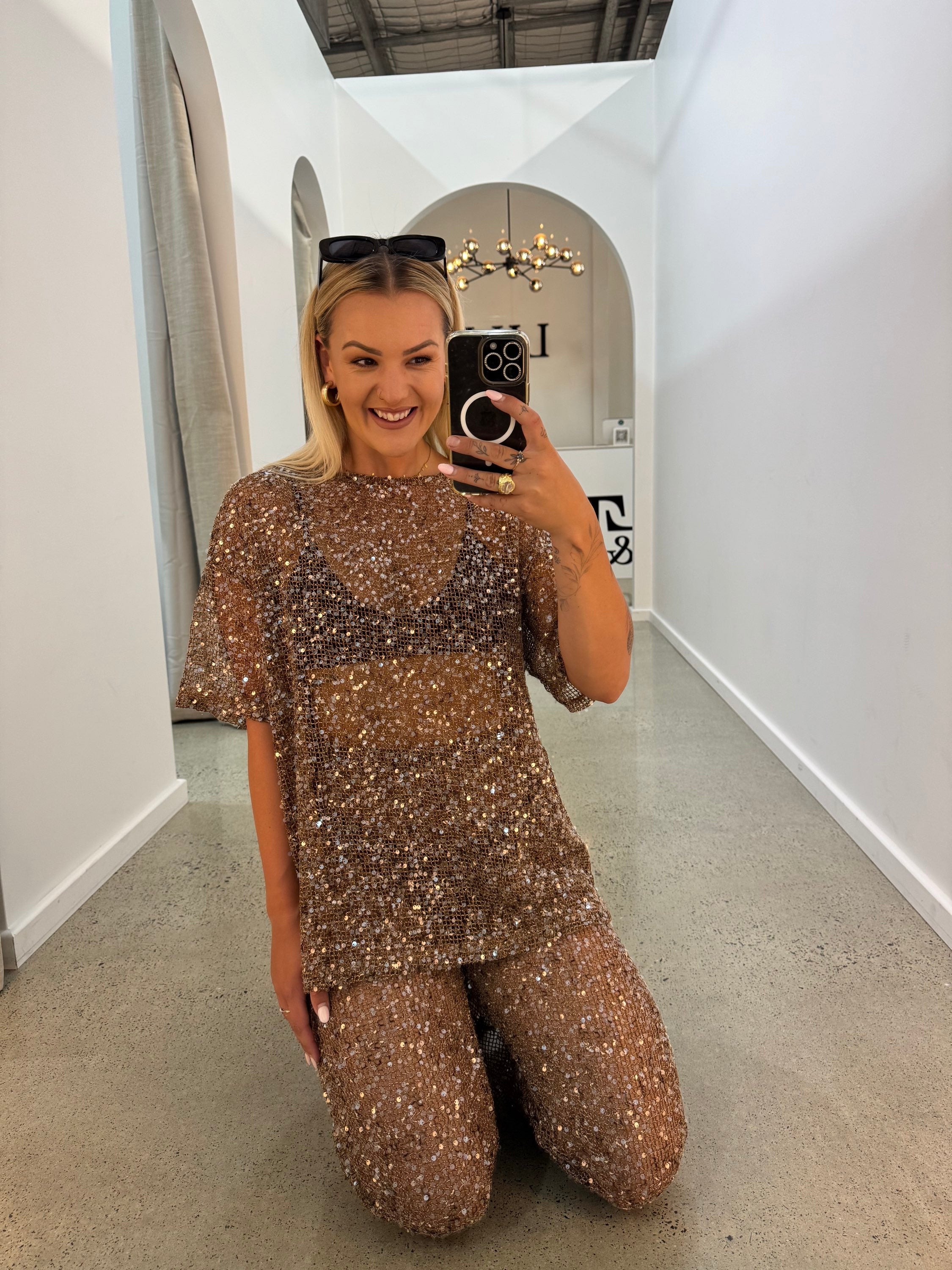 BY FRANKIE / SEQUINS OVERSIZED KNIT TOP / CHOCOLATE / 231