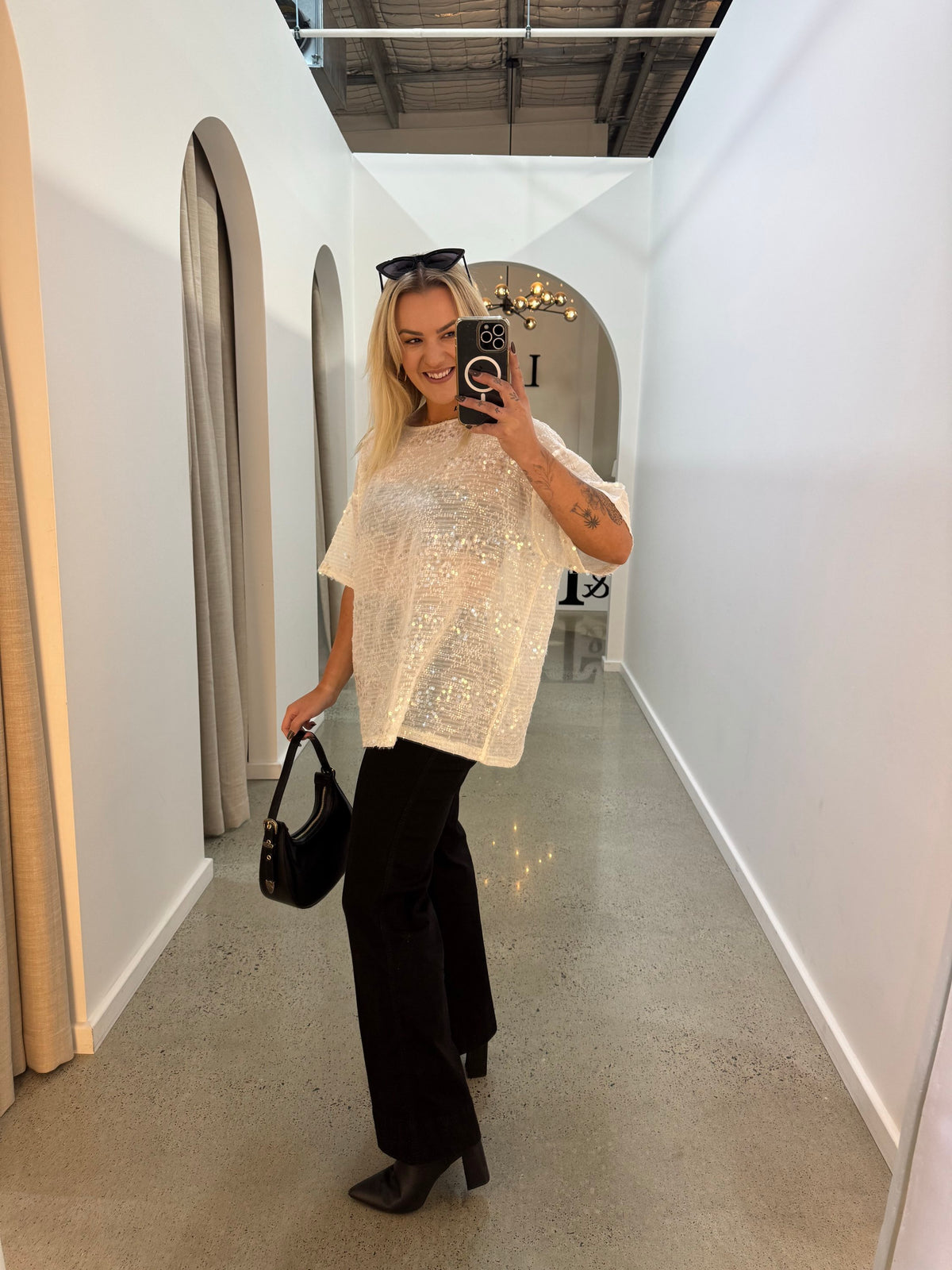 BY FRANKIE / WHITE SEQUINS TEE / 231-20