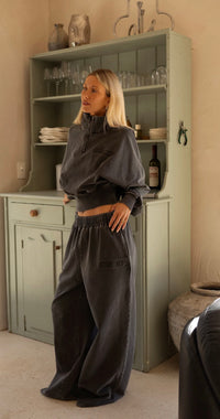 SŚAINT / ACID WASH TRACKPANT / CHARCOAL
