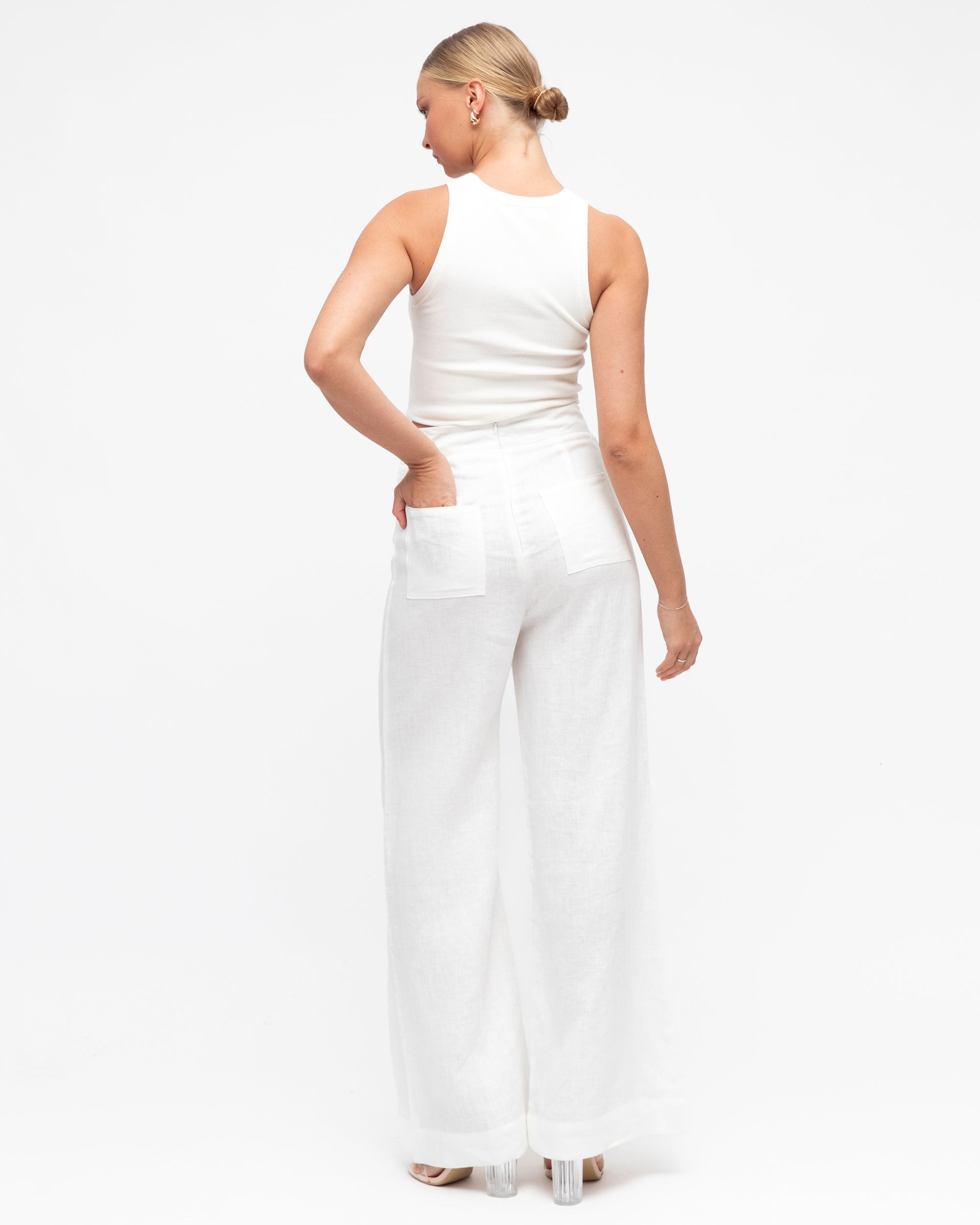 WHITE CLOSET / FLIP LINEN PANTS / WHITE