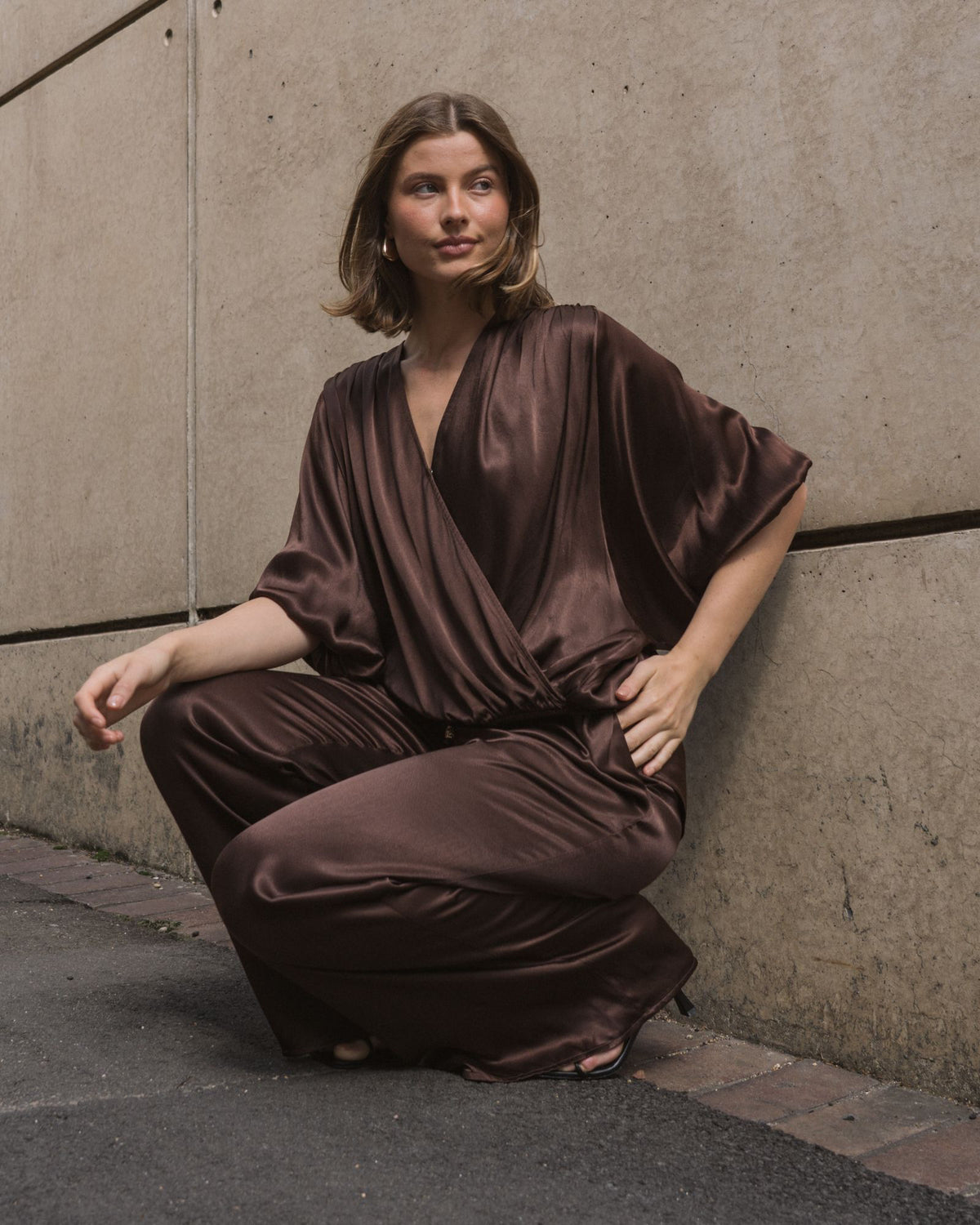 WHITE CLOSET / HERA CROSSOVER TOP / CHOCOLATE / TF7205-100