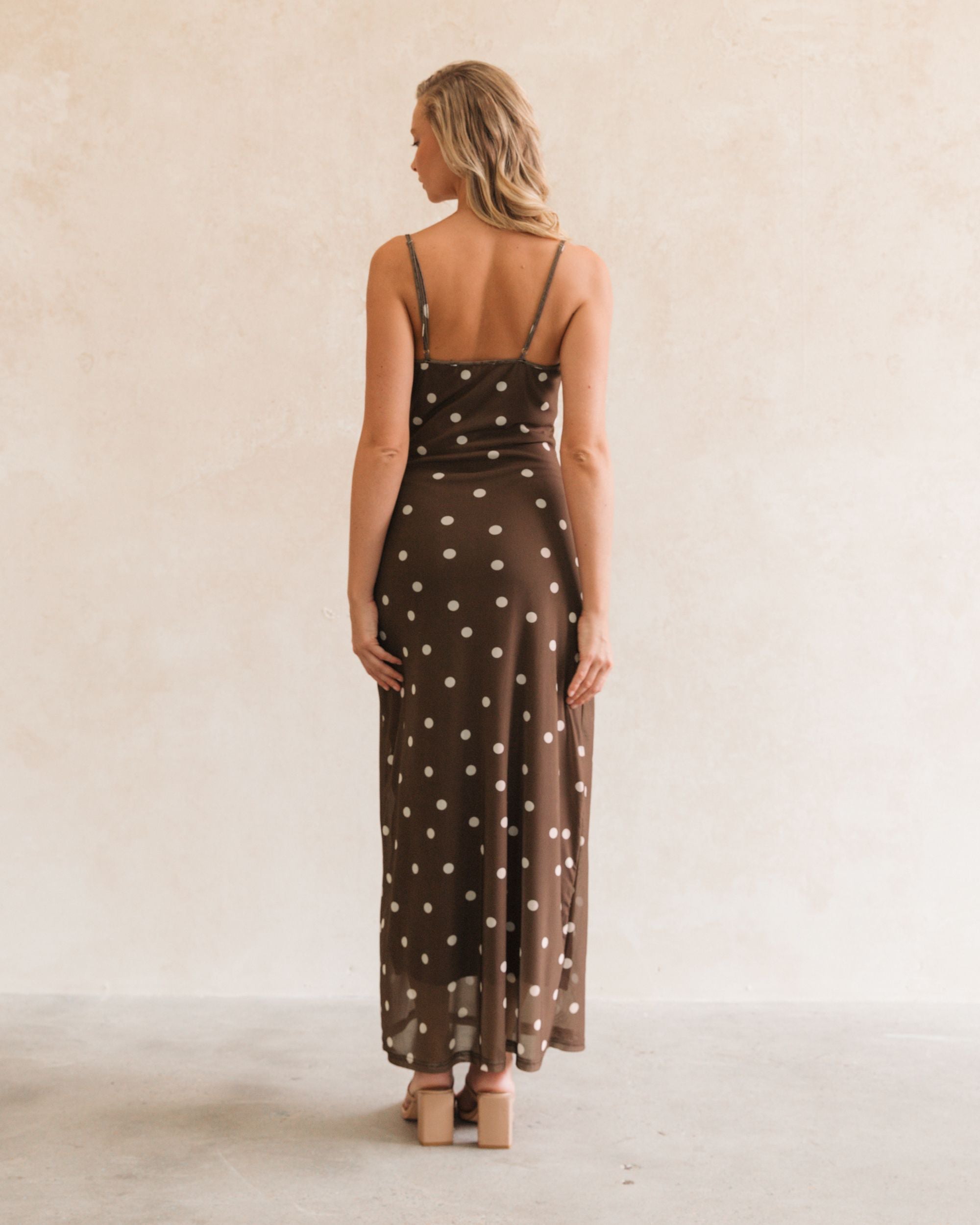 WHITE CLOSET / JOY MESH MAXI DRESS / TFE10434-1