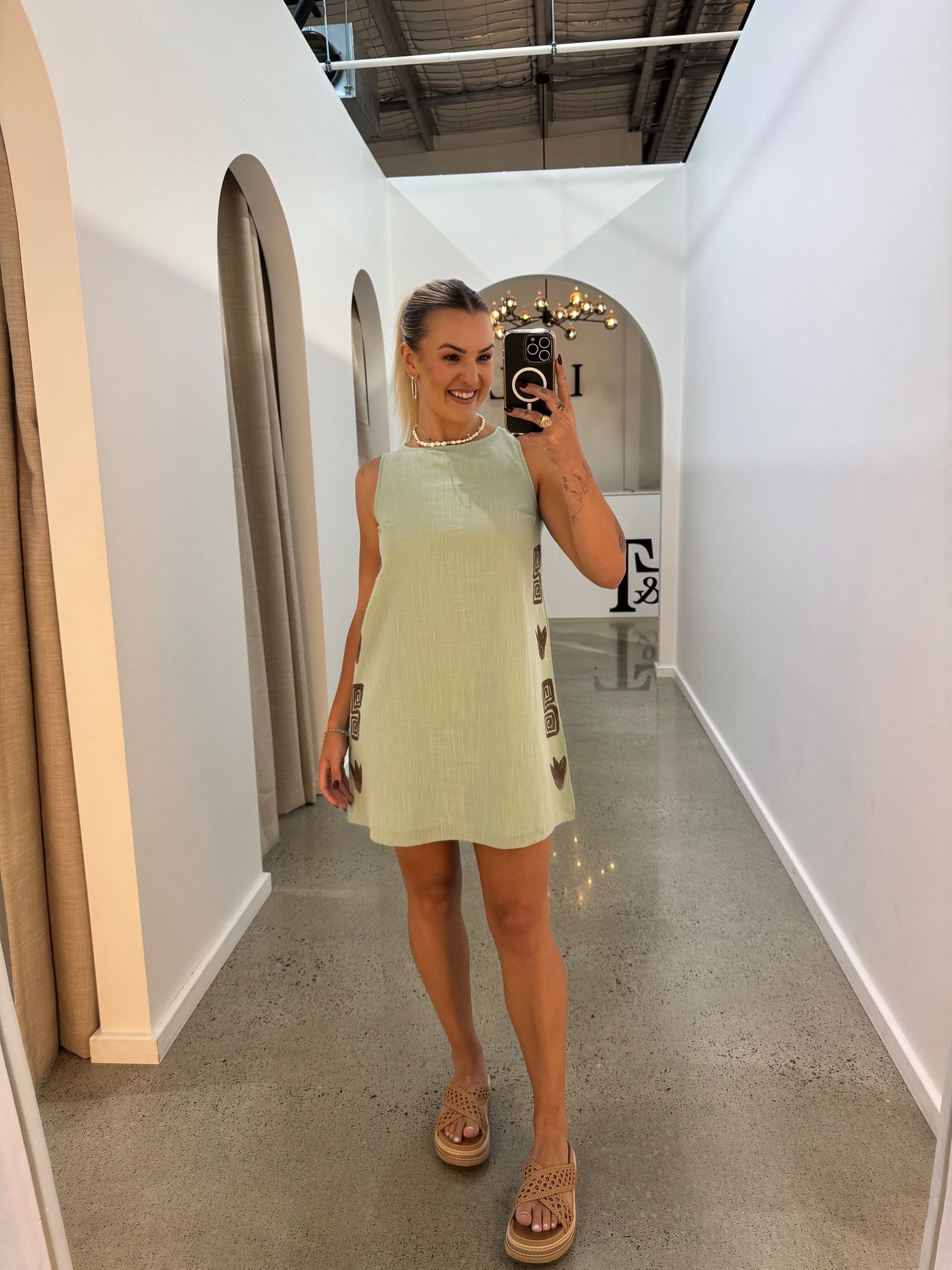 BY FRANKIE / SAGE CHOC PANEL SHIFT DRESS