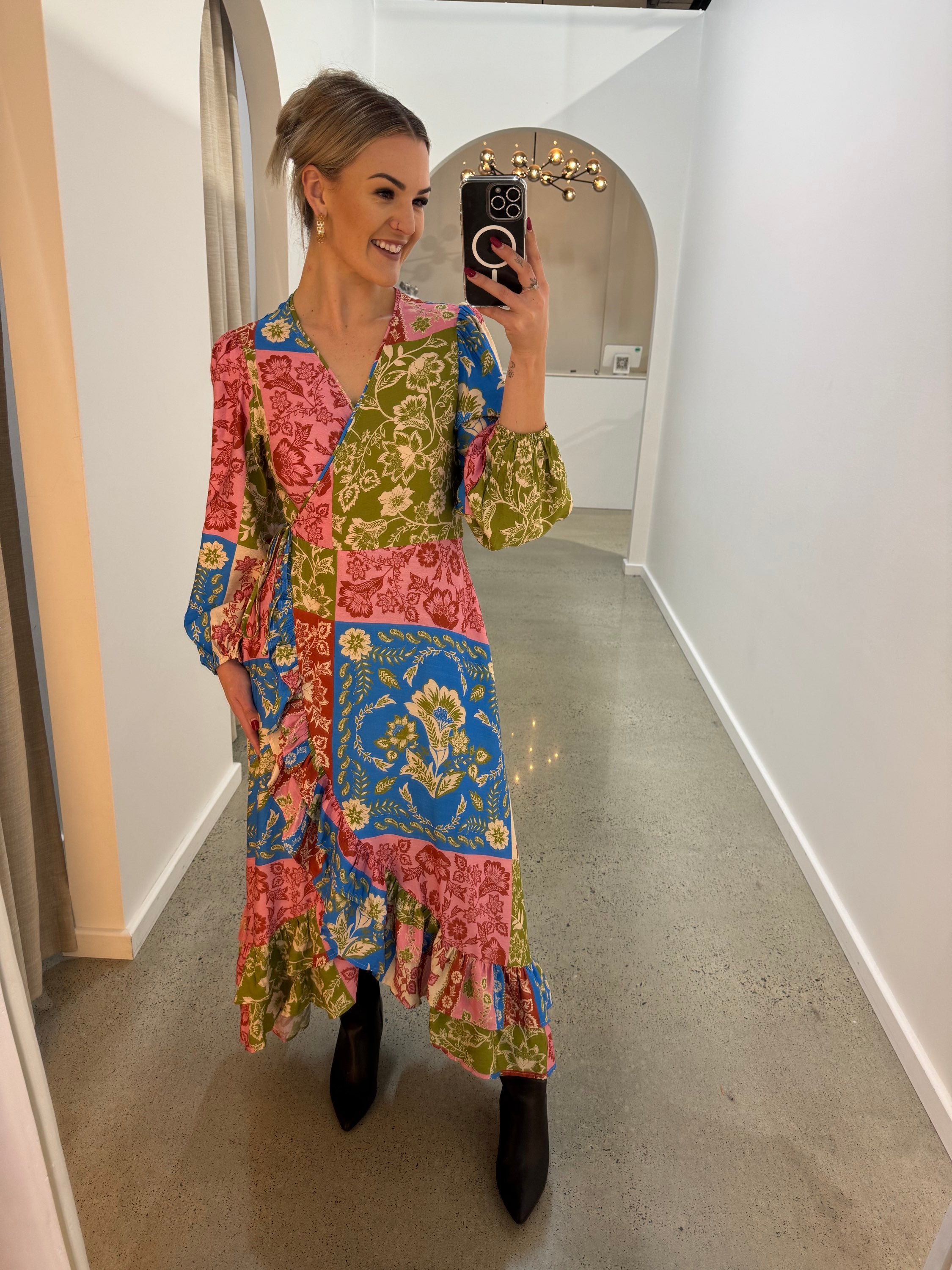 LABEL OF LOVE / WANDERLUST WRAP DRESS / LOLE70493