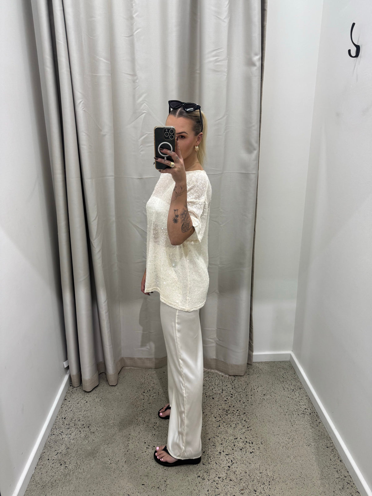 BY FRANKIE / CREAM SEQUINS TOP / 985-2