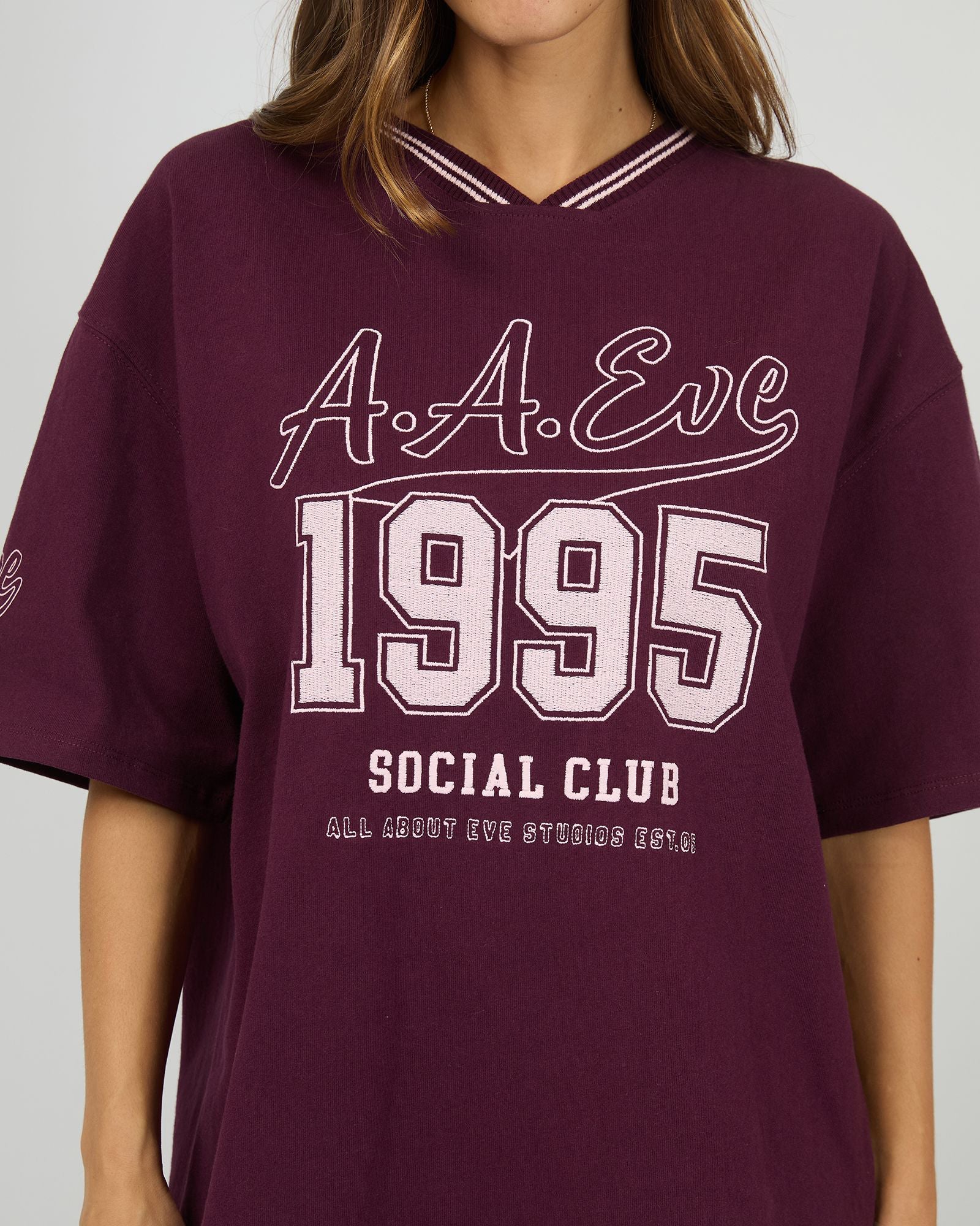 ALL ABOUT EVE / NINETY FIVE V-NECK TEE / WINE / 6477134