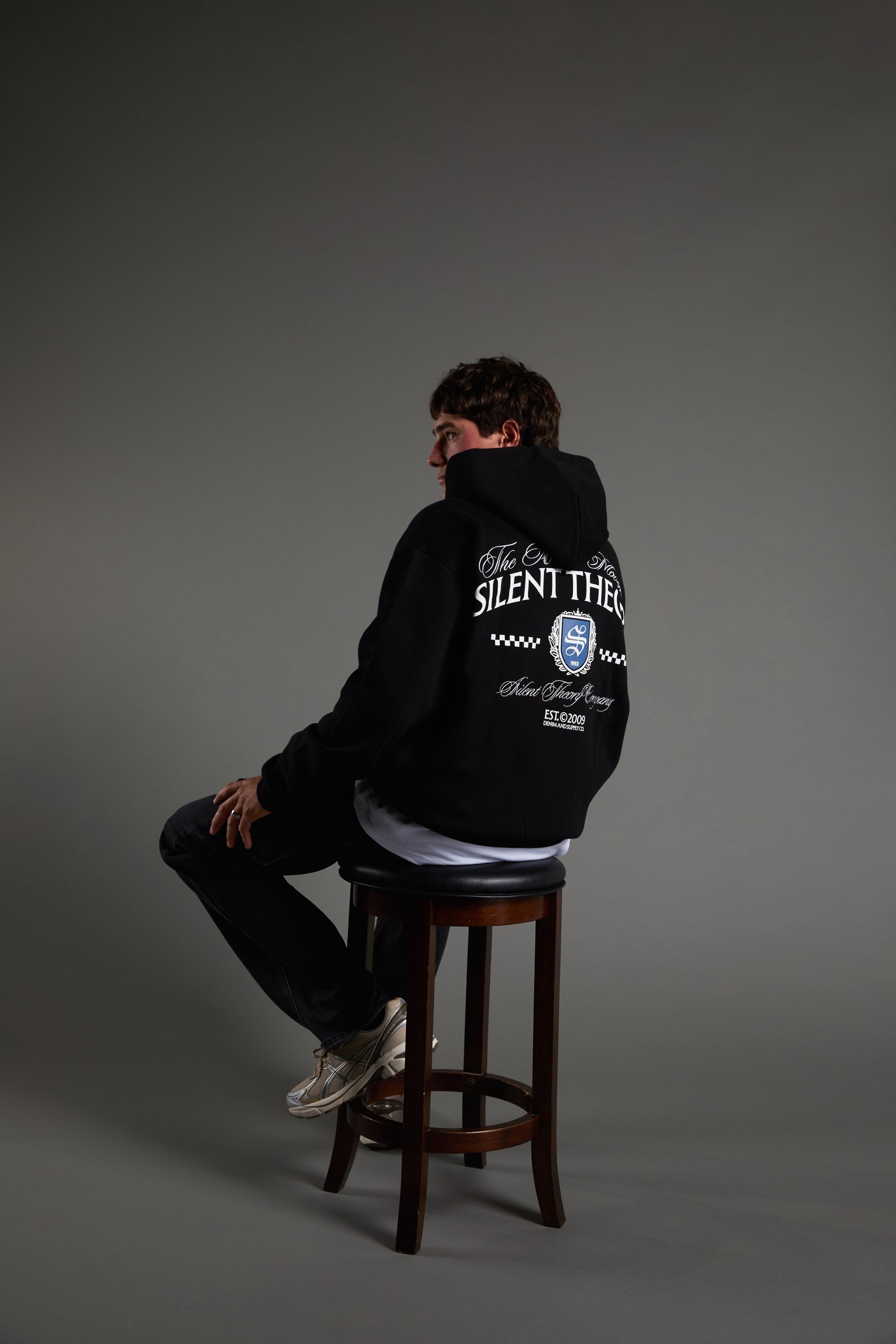 SILENT THEORY / ART OF MOVEMENT HOODIE / 4077010.BLK