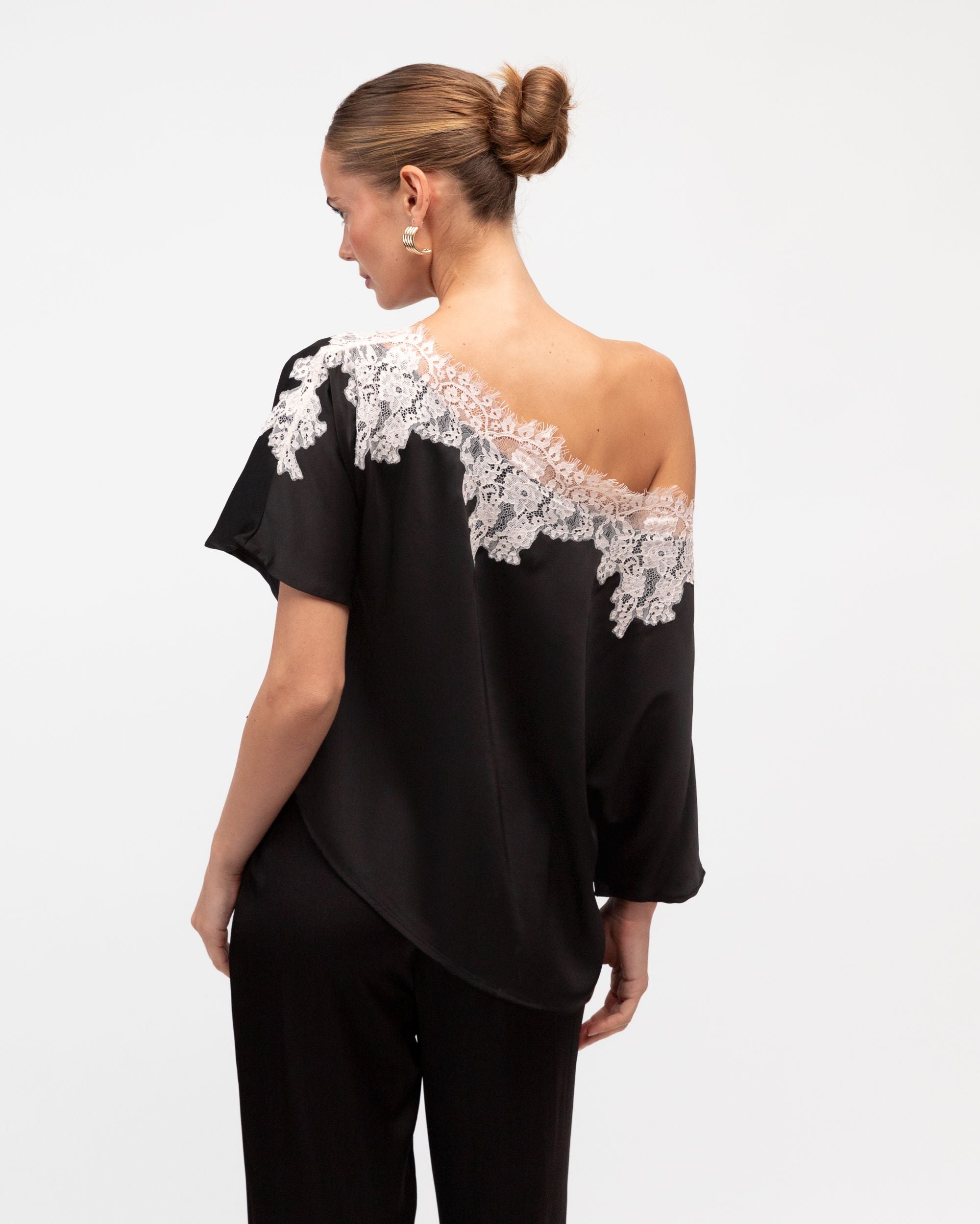 WHITE CLOSET / LIBERTY LACE SATIN TOP / BLACK / TF11809