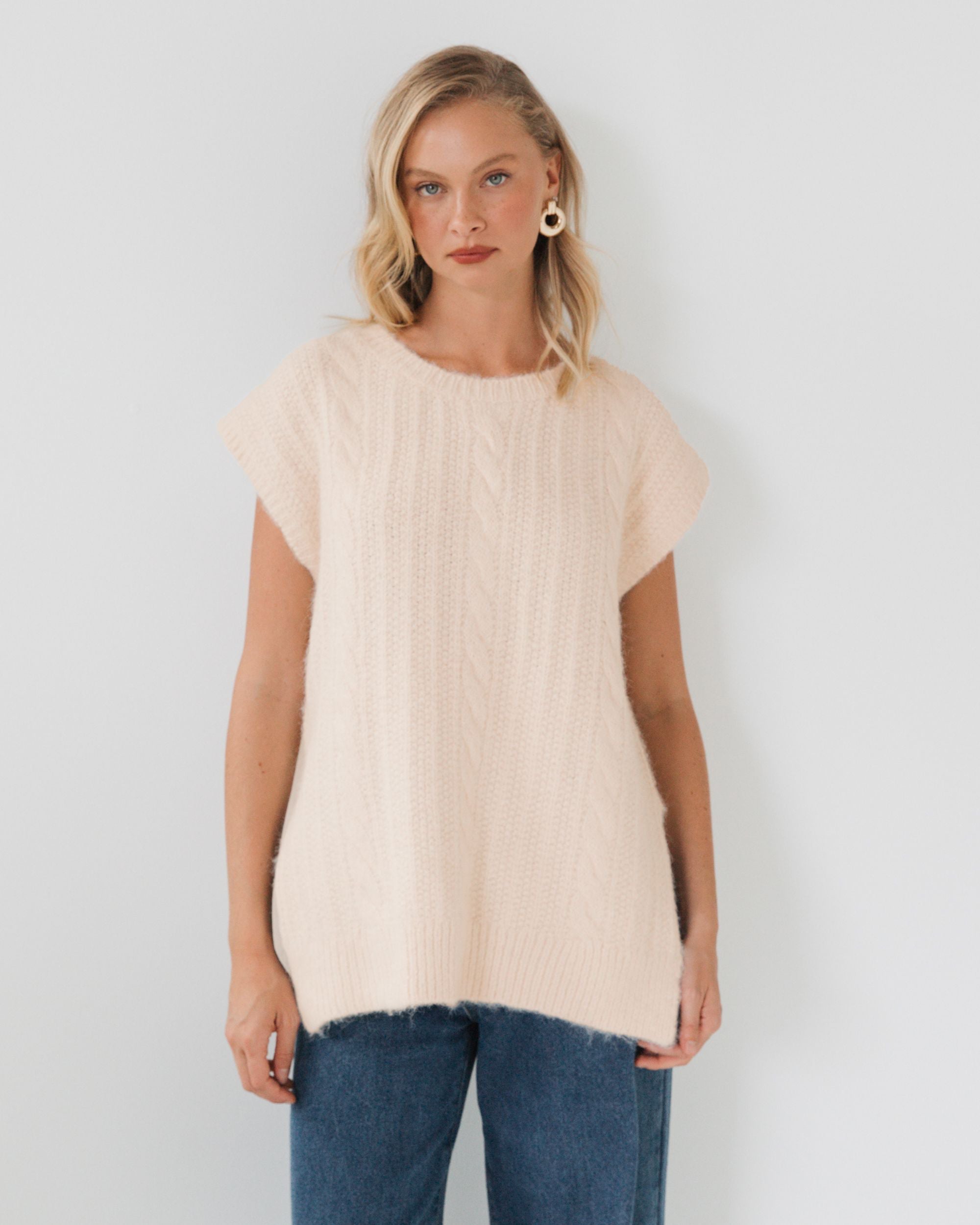 WHITE CLOSET / LIXUE KNIT TOP / CREAM / TF11622