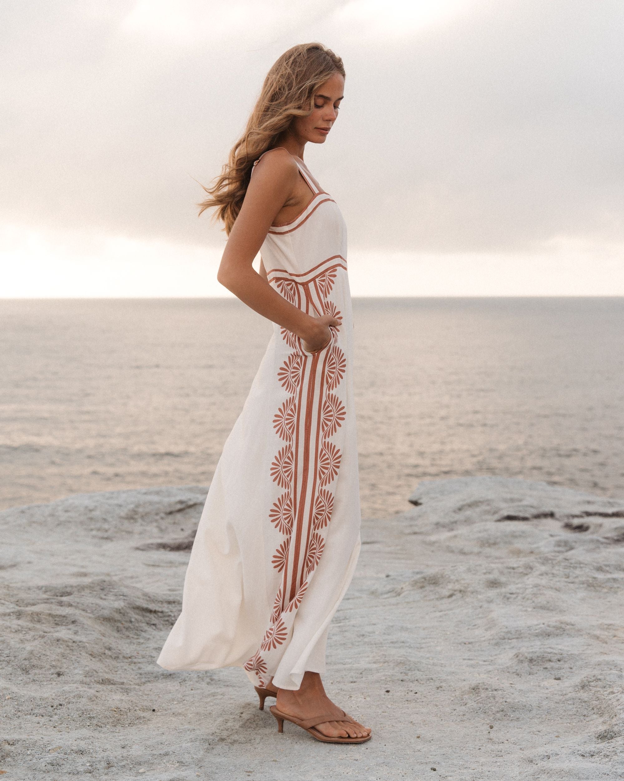 WHITE CLOSET / NAIAD MAXI DRESS / TFE11325