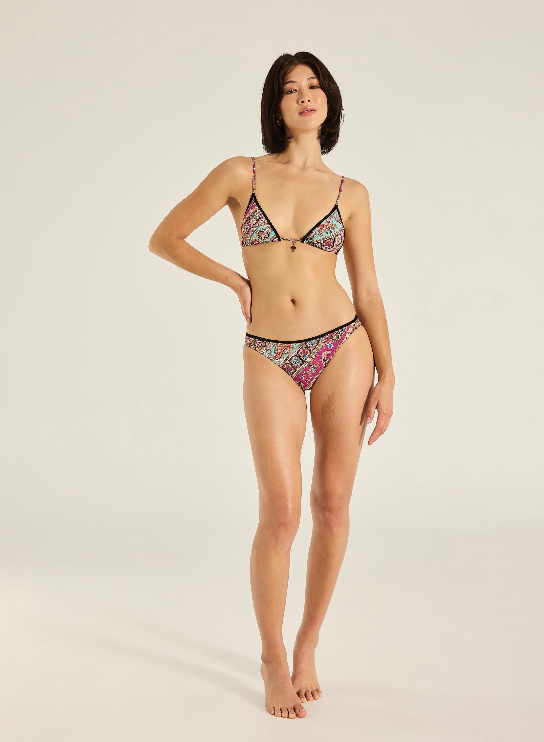 TIGERLILY / TARA TRIANGLE BIKINI TOP / T762560