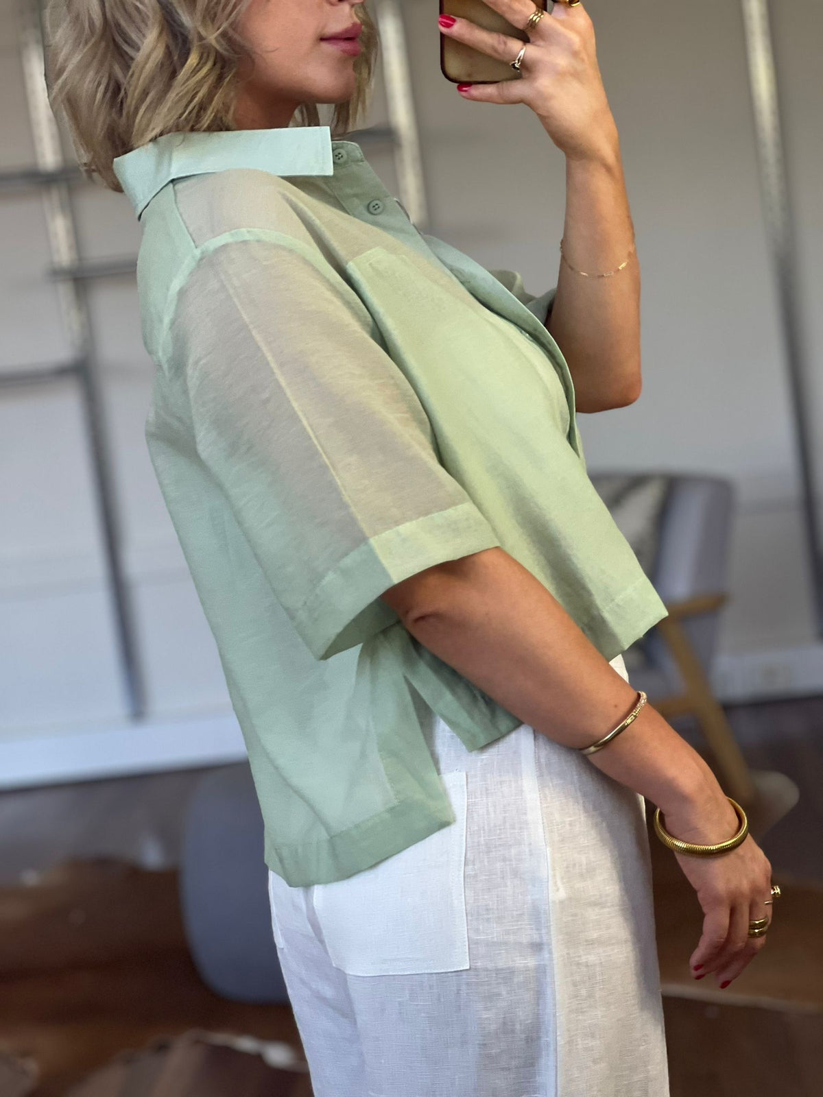 WHITE CLOSET/ GOODNESS SHIRT / TF11530