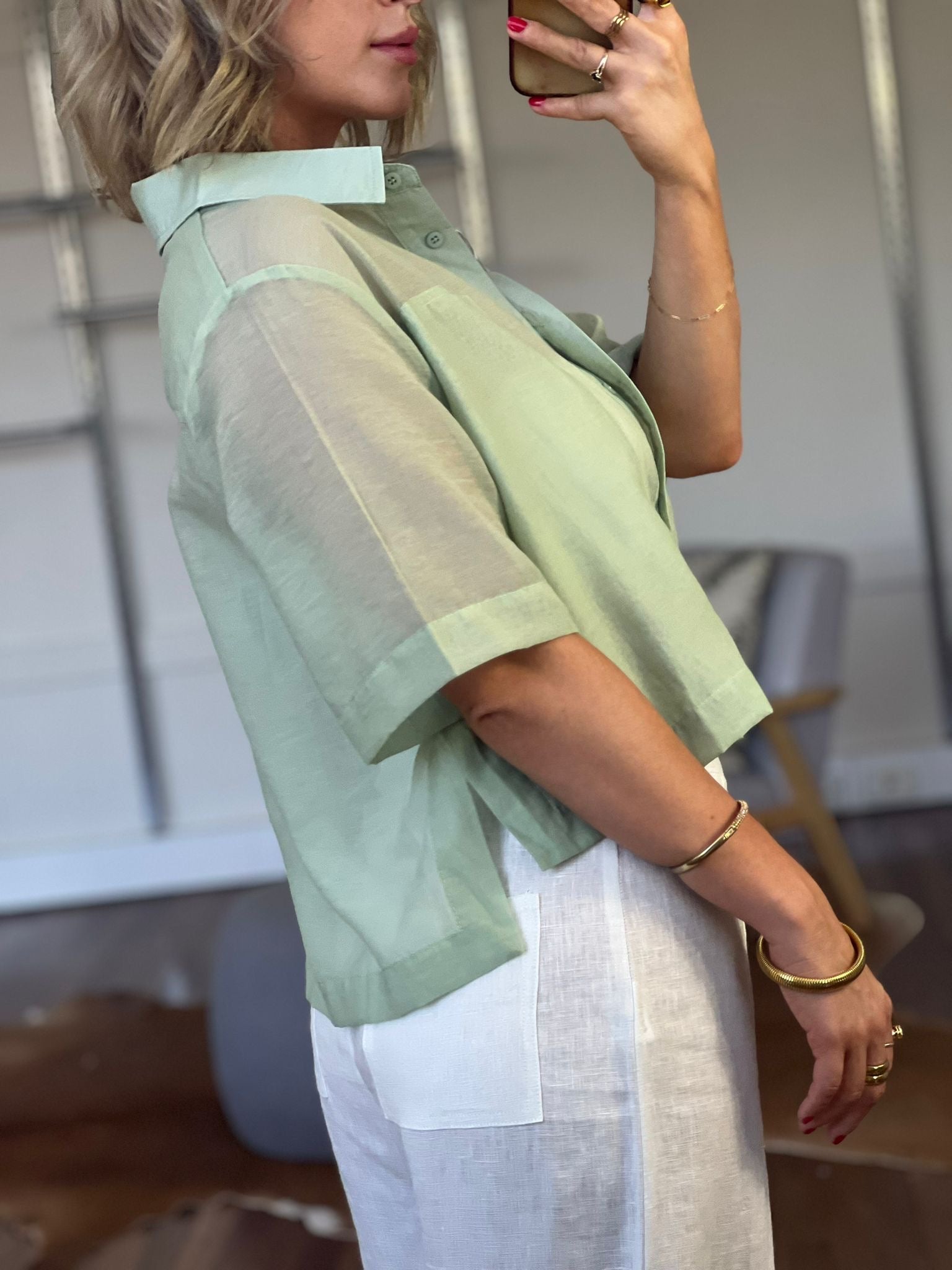 WHITE CLOSET/ GOODNESS SHIRT / TF11530