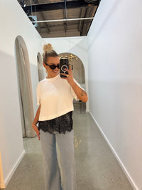 BY FRANKIE / WHITE ASSYM BLACK LACE TRIM TEE / 202602