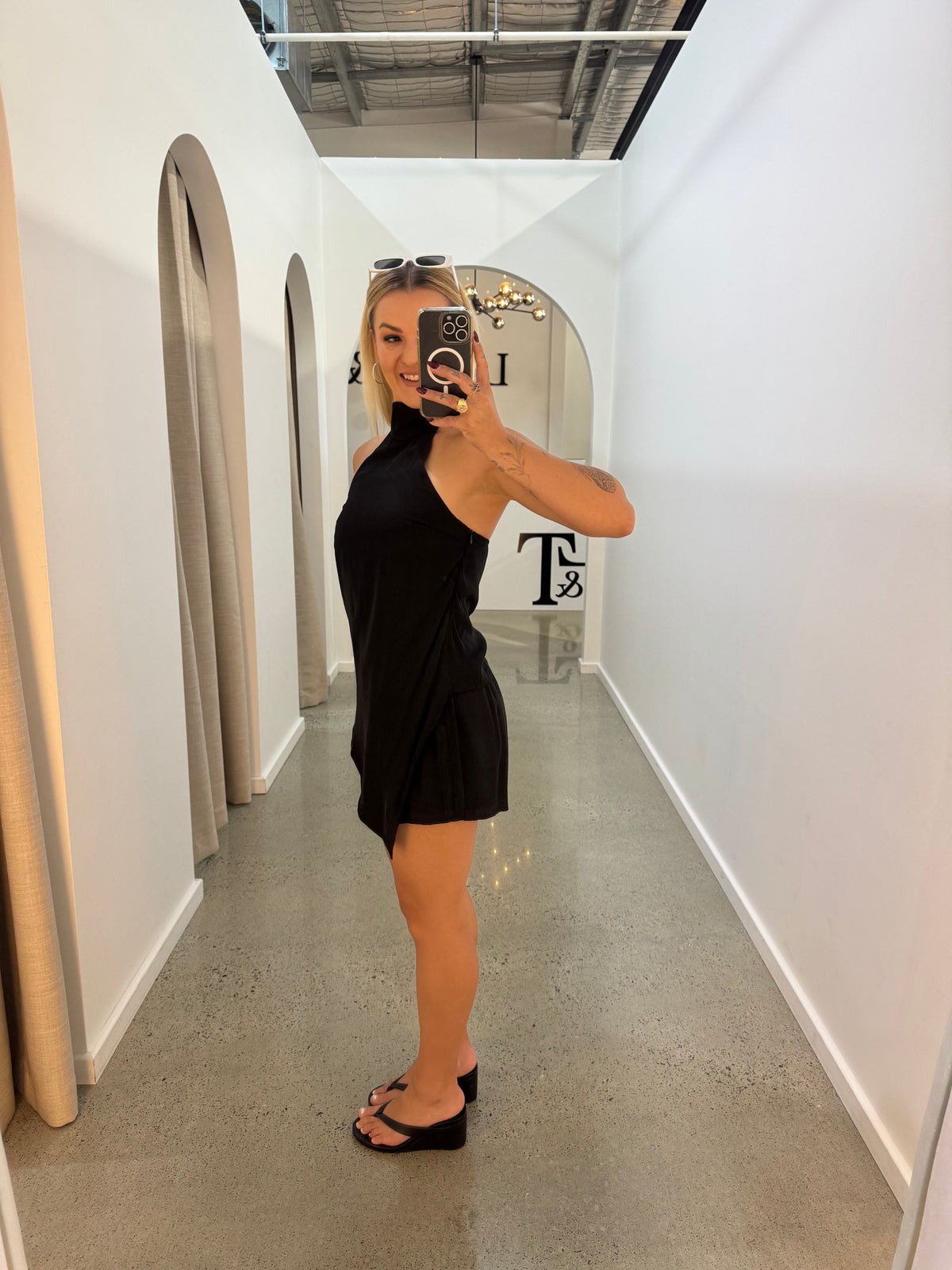 BY FRANKIE / BLACK SHEER SHORTS / 580-1