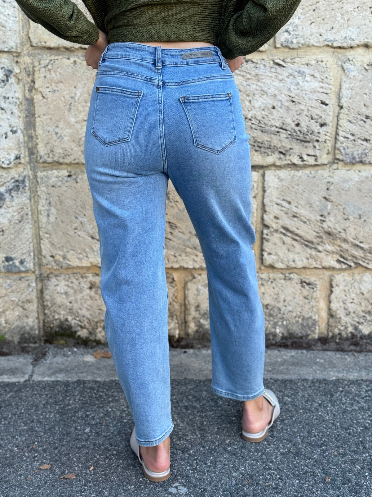 COUNTRY DENIM /  MID BARREL JEANS / LIGHT / CGJ1826