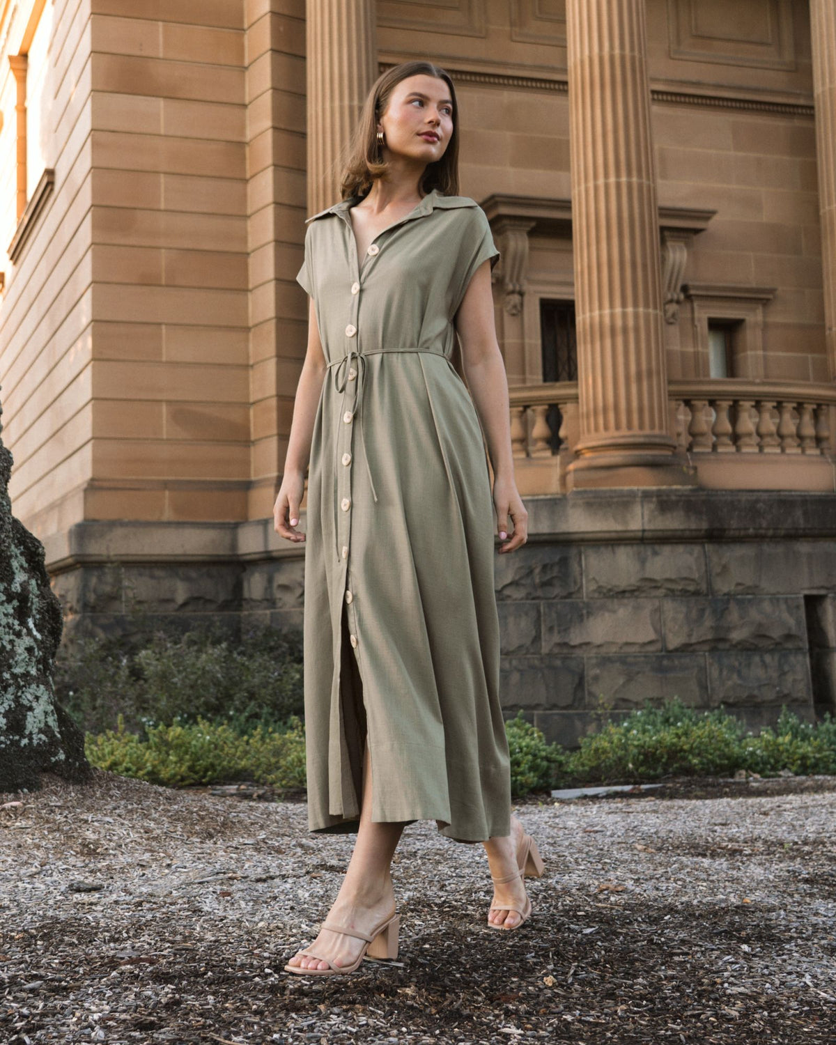 WHITE CLOSET / MARIETTE SHIRT DRESS / KAHKI / TF10746