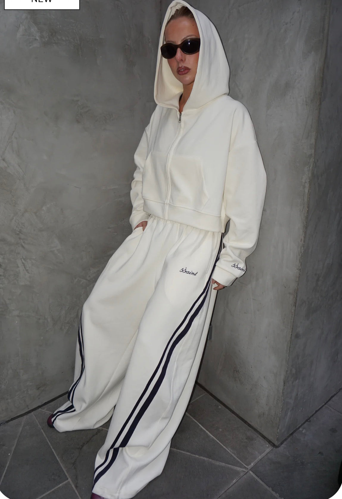 SŚAINT / CROPPED HOODIE / BUTTER & NAVY