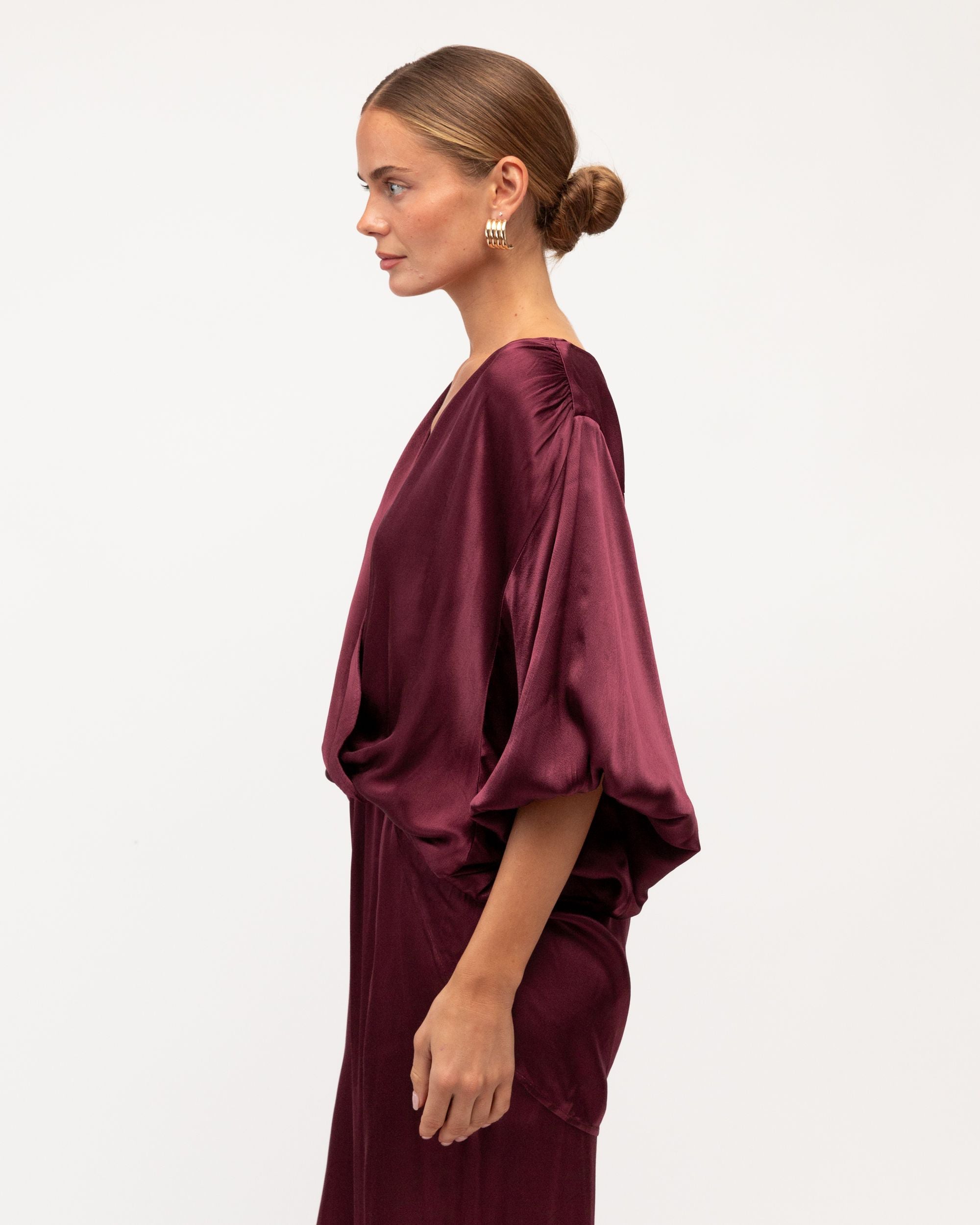 WHITE CLOSET / HERA CROSSOVER TOP / WINE / TF7205-100