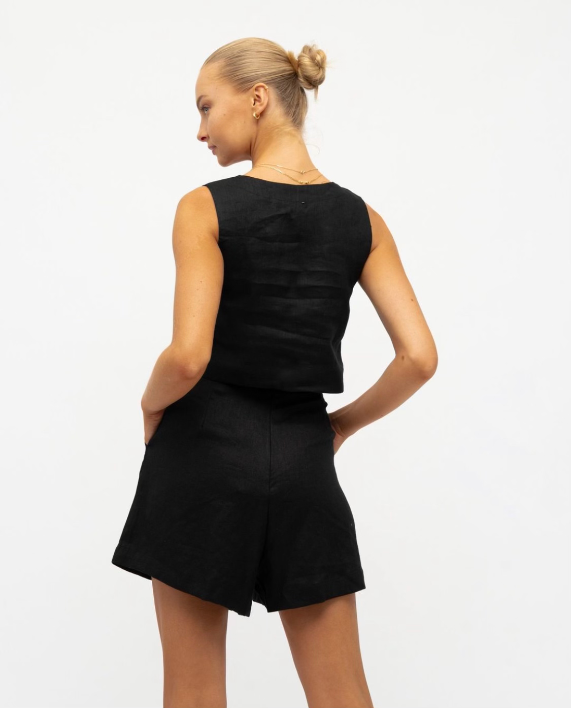 WHITE CLOSET / FLIP SHORTS / BLACK / TFL7990-30