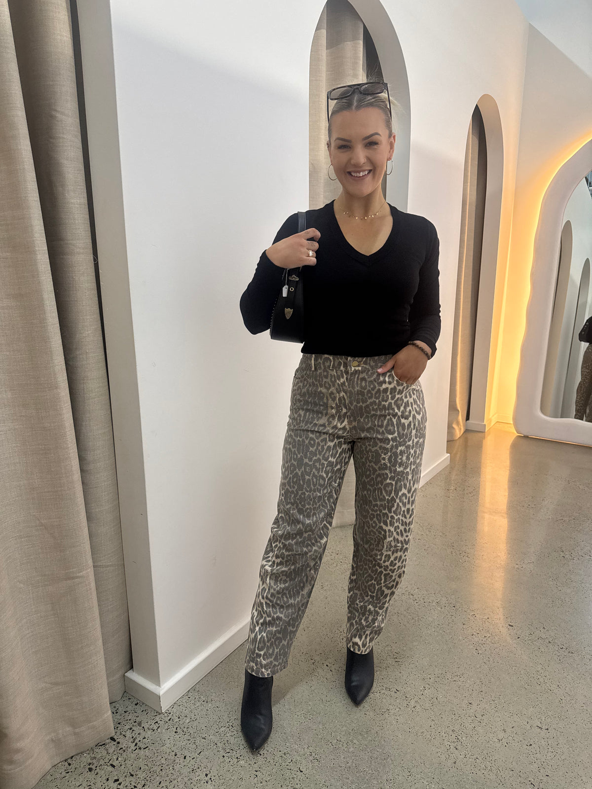 BY FRANKIE / LEOPARD BARRELLED JEANS / 934-6